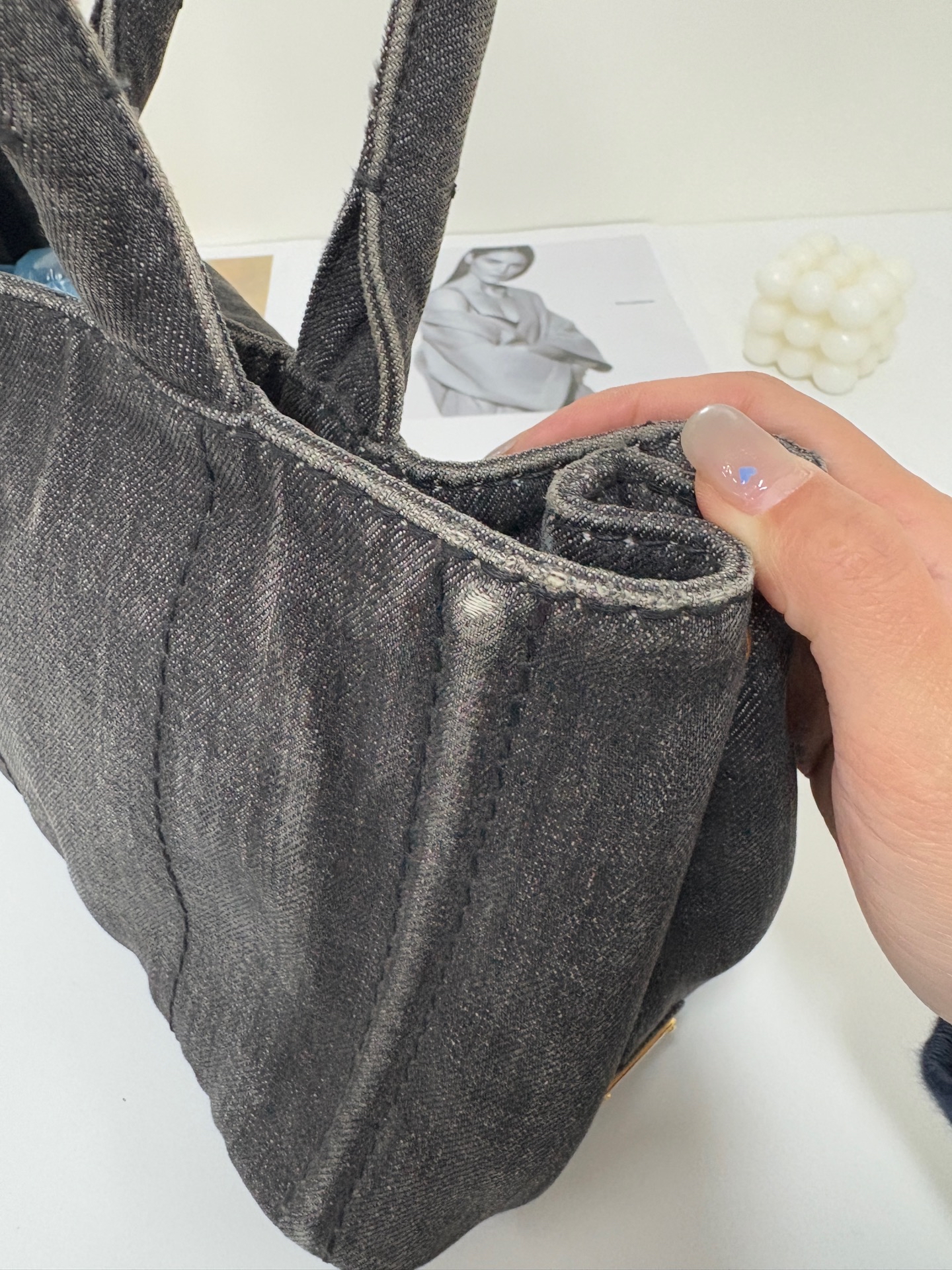 【預訂貨品】Prada黑色牛仔沙灘包