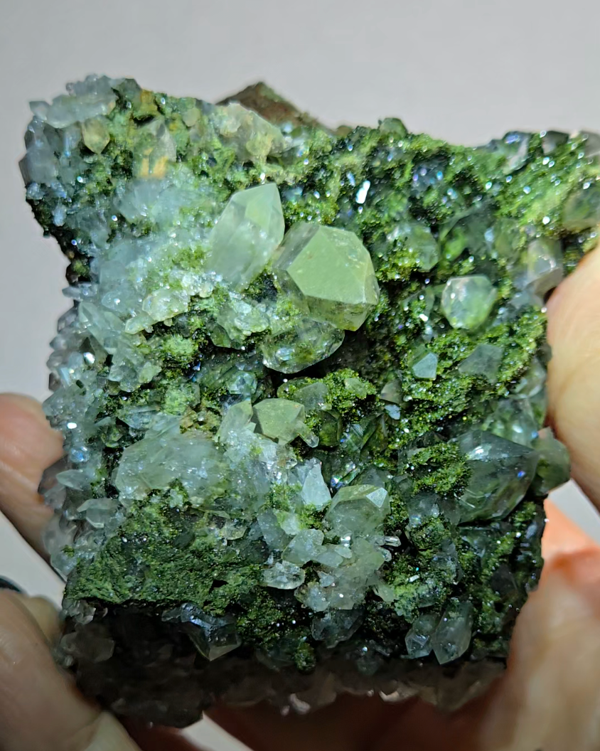 Epidote specimen with rainbow quartz and DTs - ED2