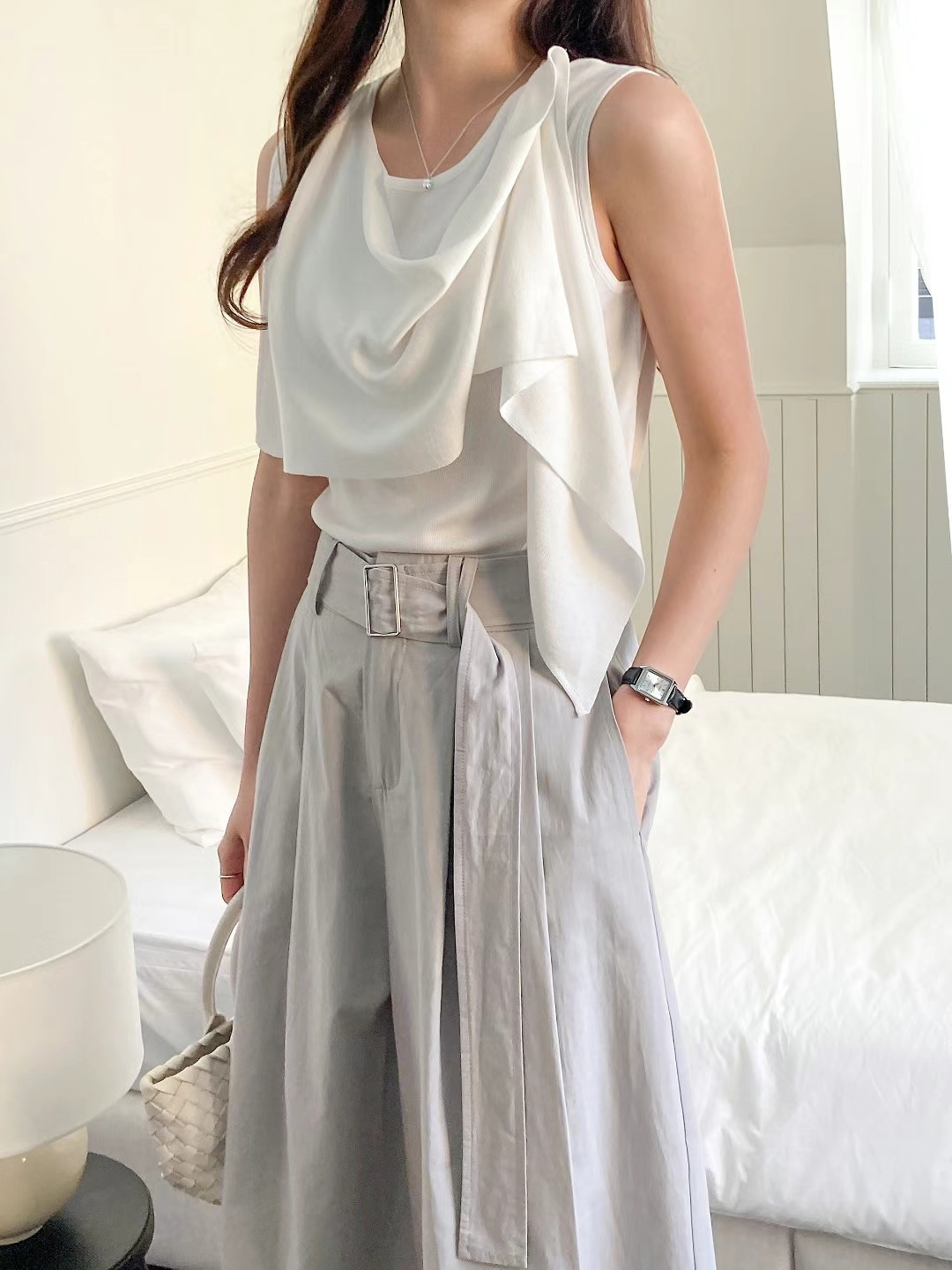 Multi-Way Draped Scarf-Neck Sleeveless Top ‖ 可多种穿法围巾领垂坠无袖上衣 KR0177741