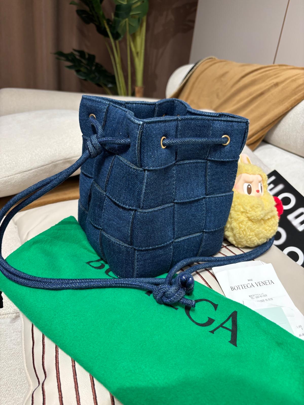 全新 Bottega Veneta BV bucket denim 100%Authentic ,unused 未使用 ✅收據✅塵袋 