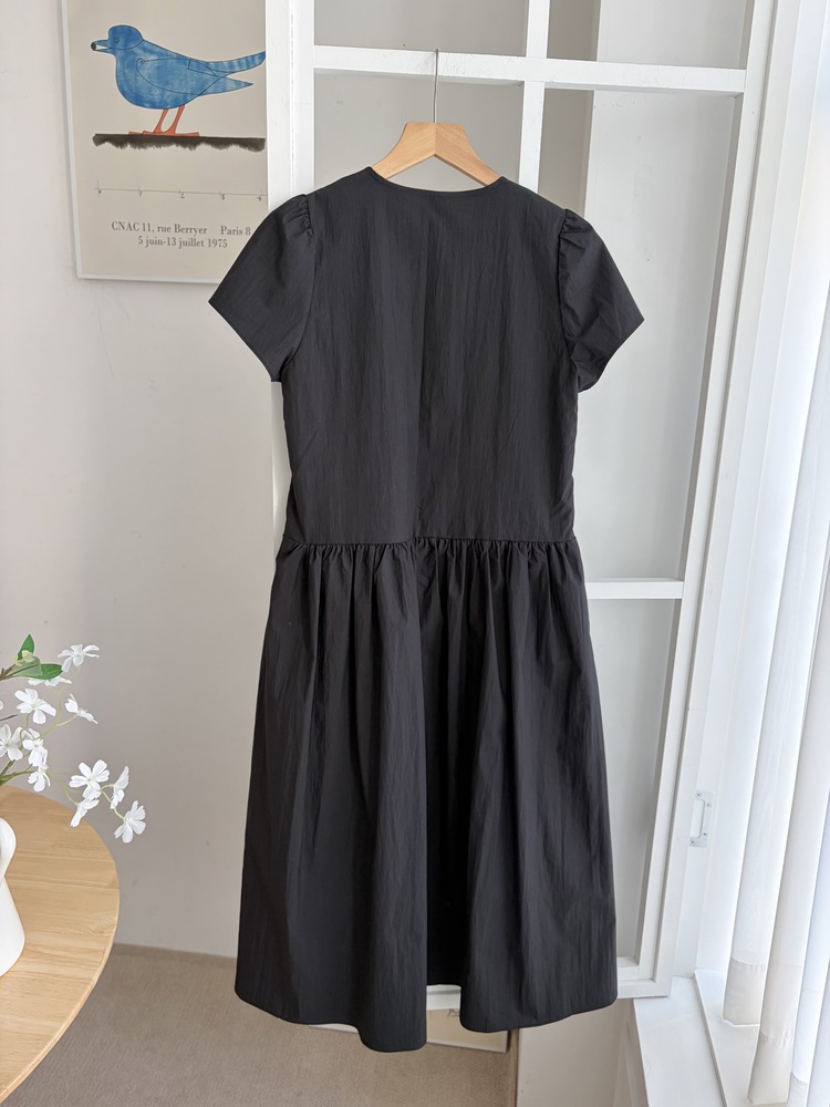 Airy Button Front Long Dress (Black)