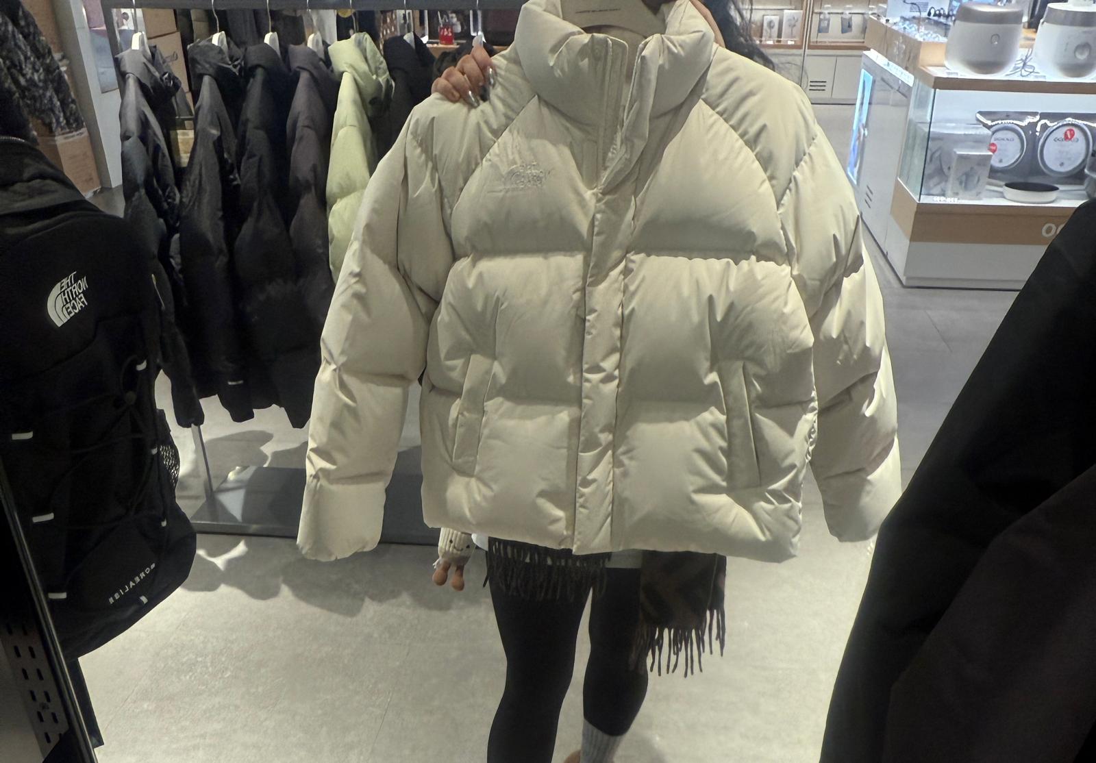 The north face W'S LOFTY DOWN JACKET (RDS) 原價韓幣339000w 連線優惠價 Size s-xL