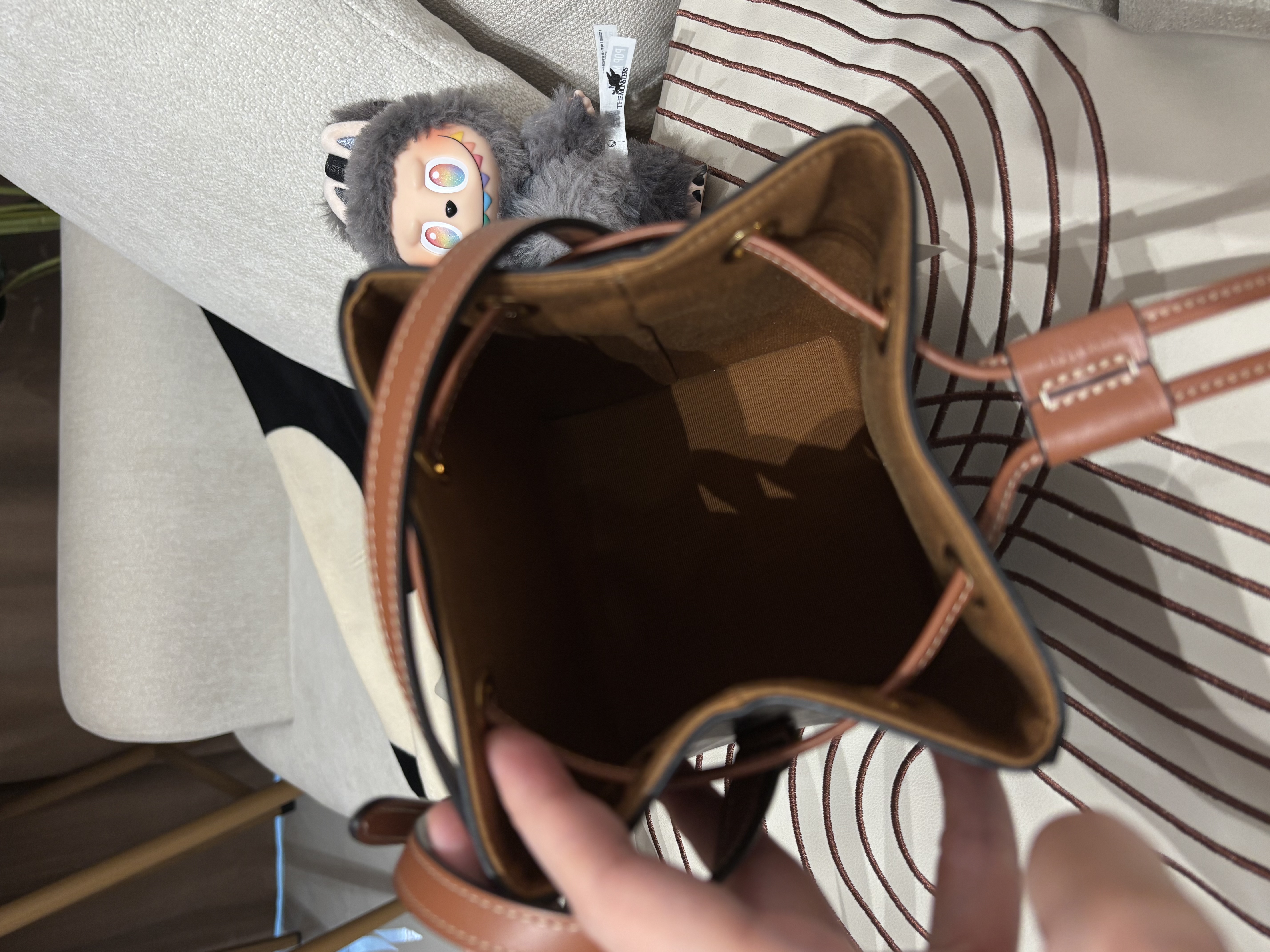 Celine MICRO SAILOR IN TRIOMPHE Bucket Bag,100%Authentic,98%new ✅專門店收據✅dust bag