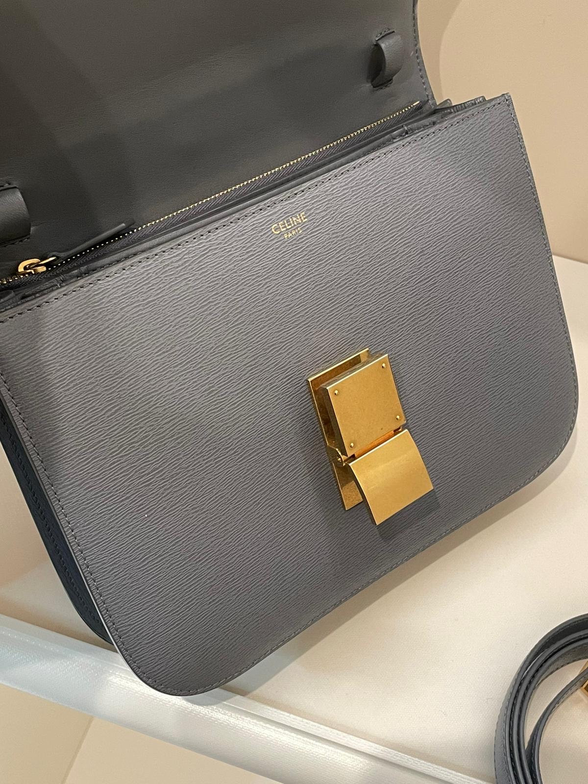 Celine classic box medium grey 100%Authentic, 98%New ✅Dust bag