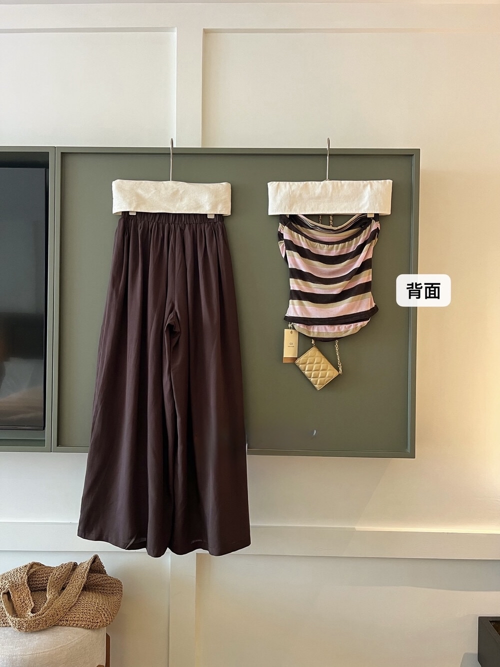 零感松弛韩系慵懒撞色条纹抹胸+休闲裤套装(两件套)Striped Tube Top Wide Leg Pants Set