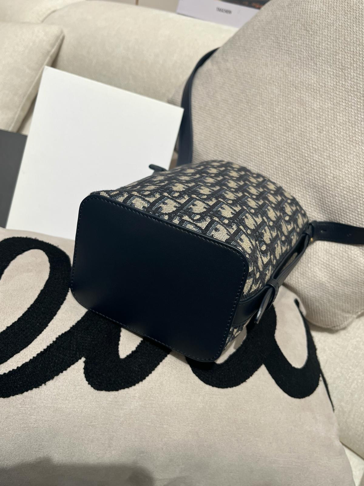 Dior Diorstar Mini Bucket 100%Authentic, 95%New ✅Dust bag