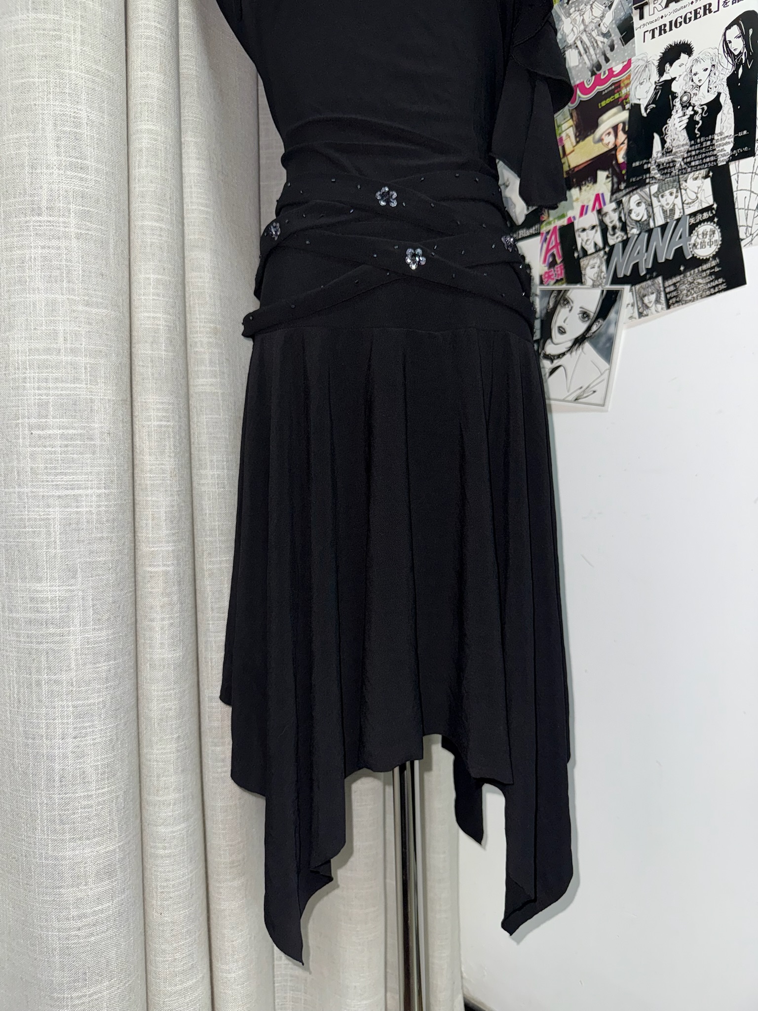 Asymmetric Elegant Rhinestone Cross-Waist Dress