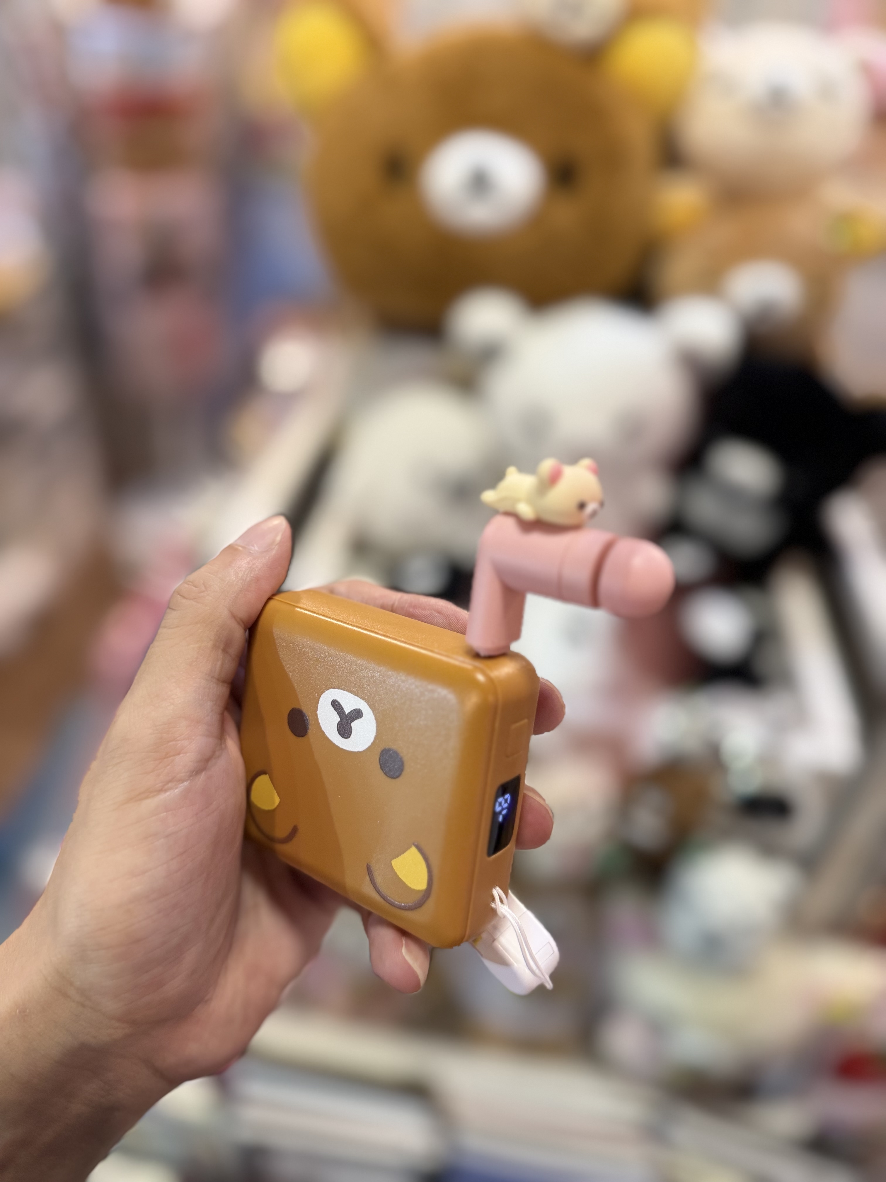 ⭕️留意此商品只能寄香港及澳門地區！《現貨》全新Rilakkuma 智能風扇 全2款。Type-C 插頭。即插即用 手機/外置充電器均可用（需 Type-C 插頭）