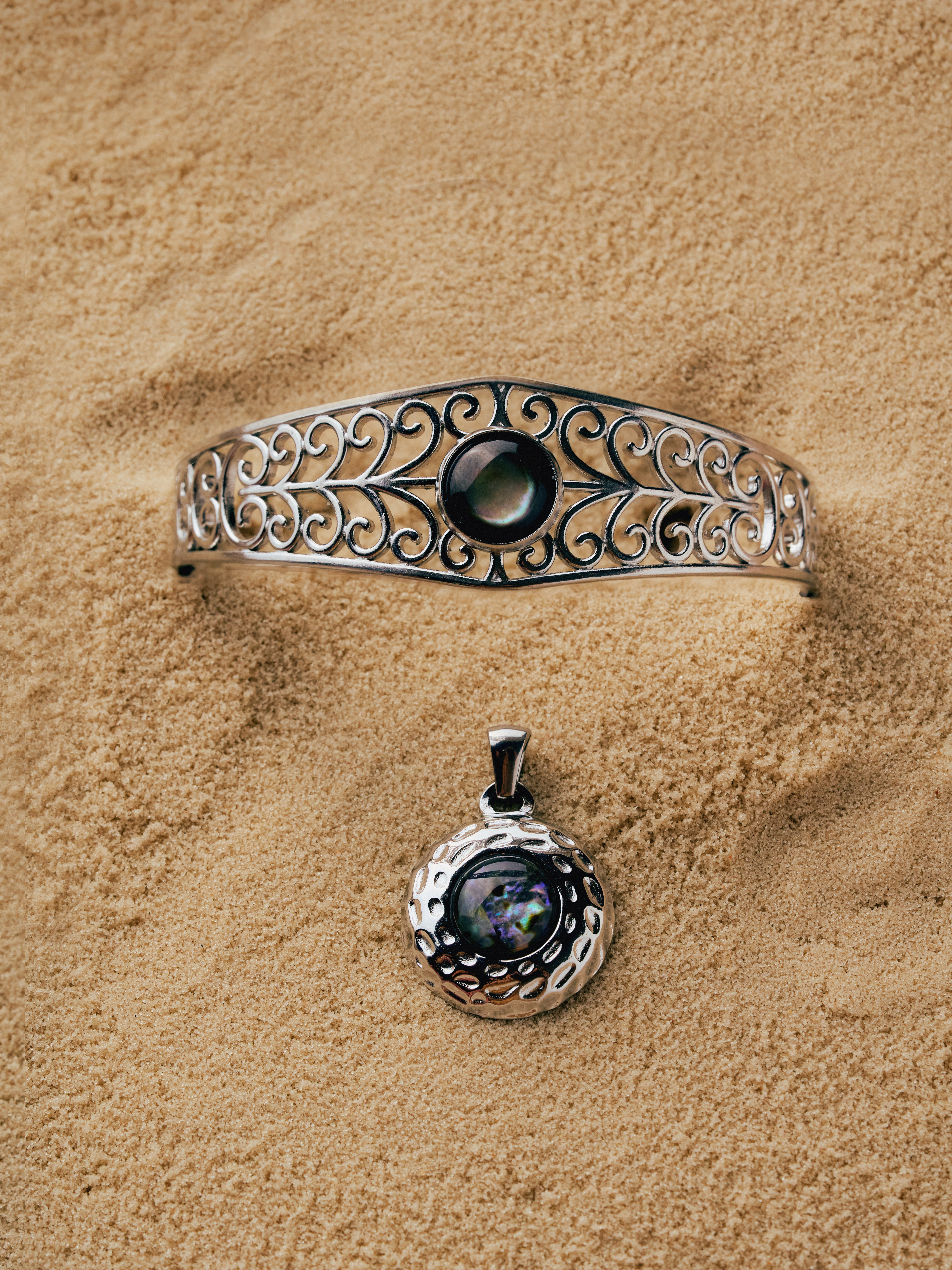 Shell Bloom Bangle