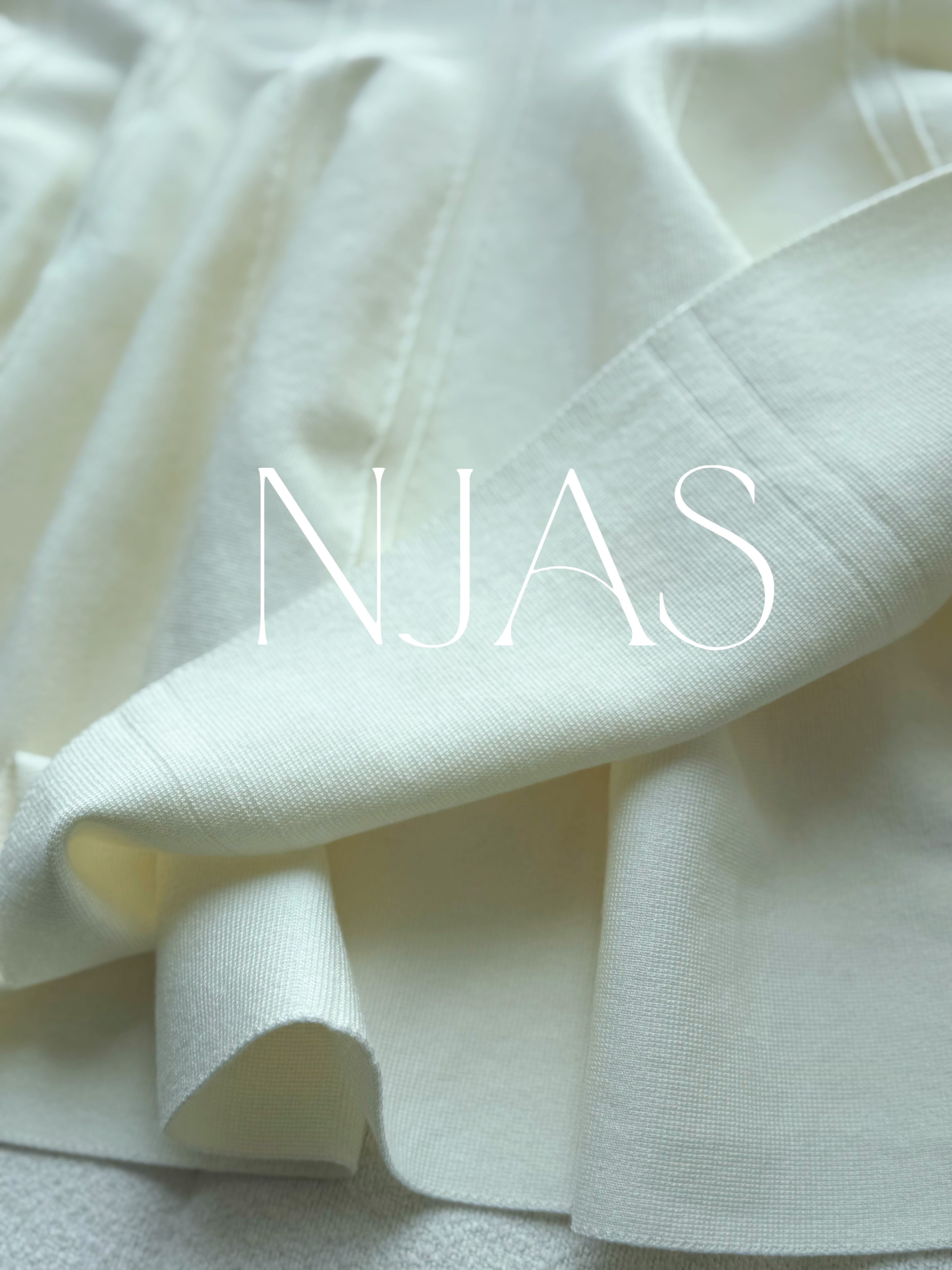 Stylish 3D cut ruffle knit skirt