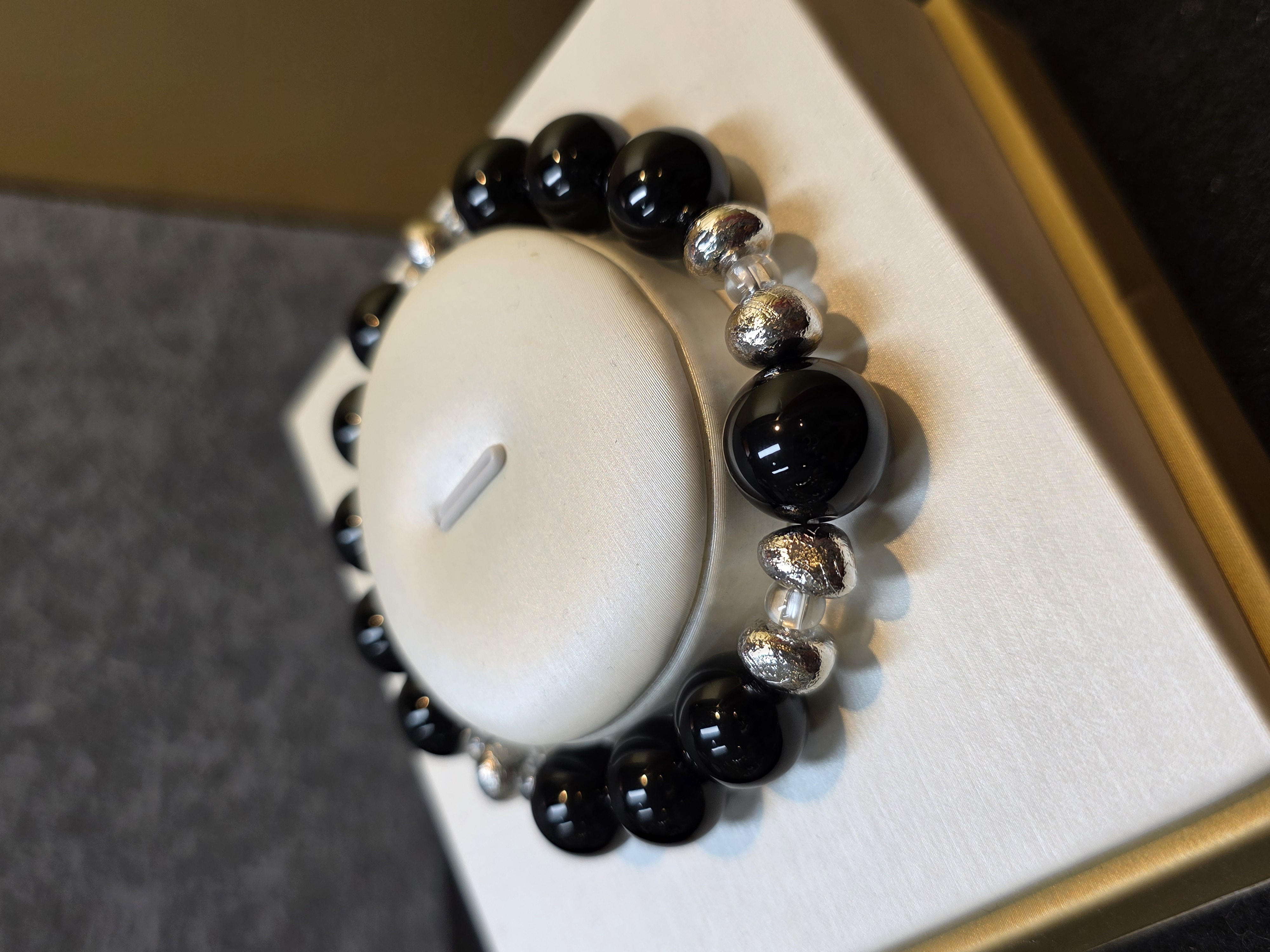 天鐵石黑瑪瑙白水晶手鏈