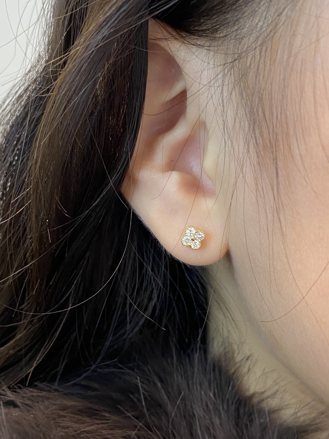 18K Diamond Earrings 