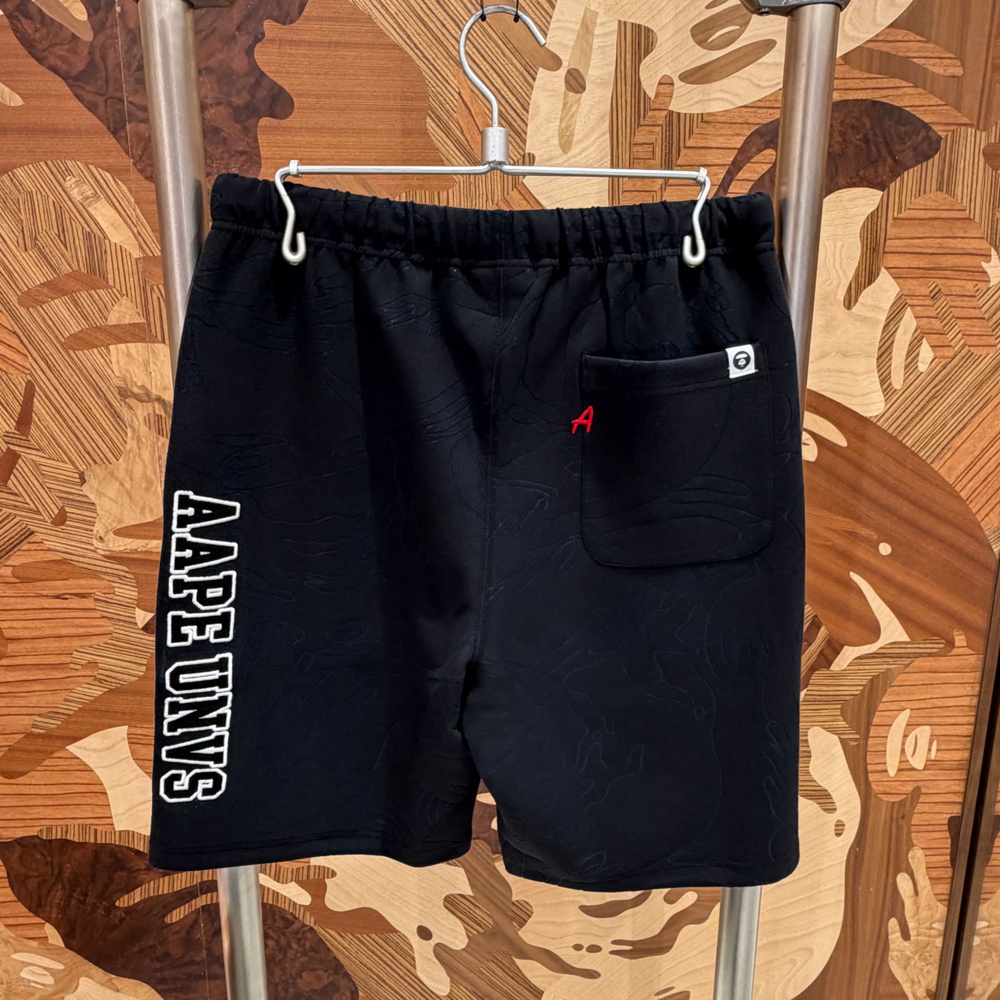 AAPE AAPEUNVS camo sweat shorts (C697)