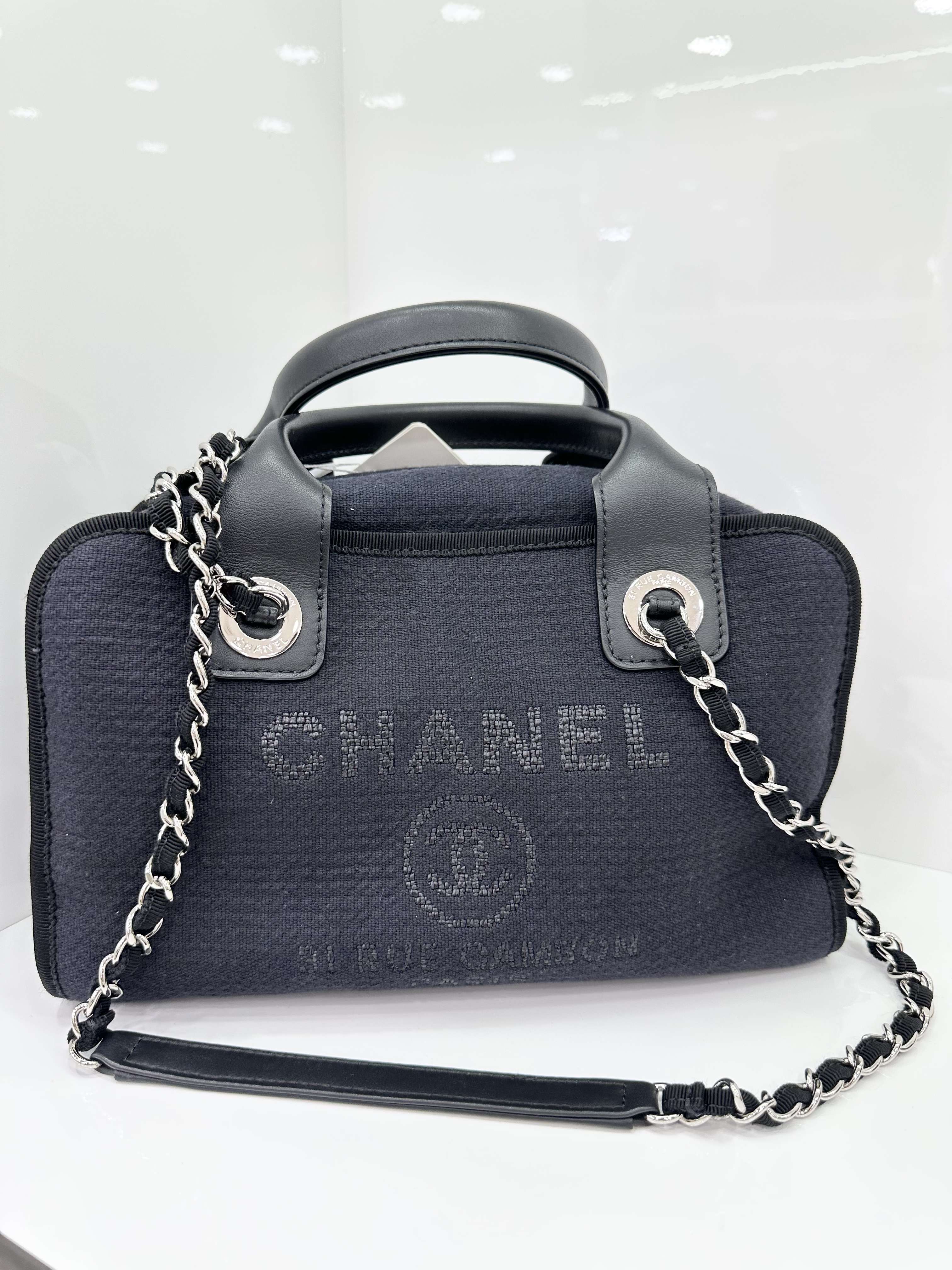 Pre-owned CHANEL 2 way shoulder bag