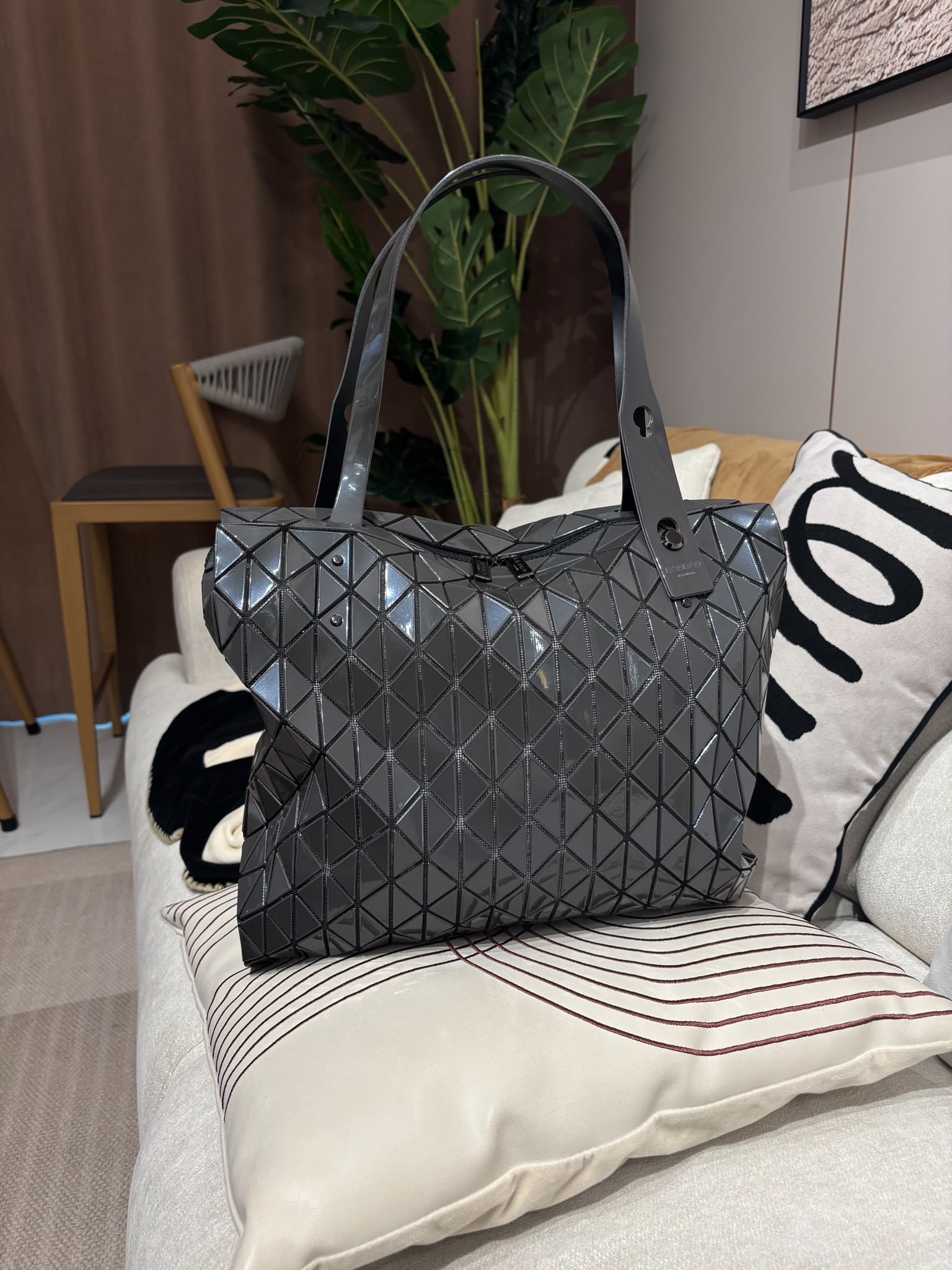 ISSEY MIYAKE bao bao Boston bag 100%Authentic ,98%new✅dust bag