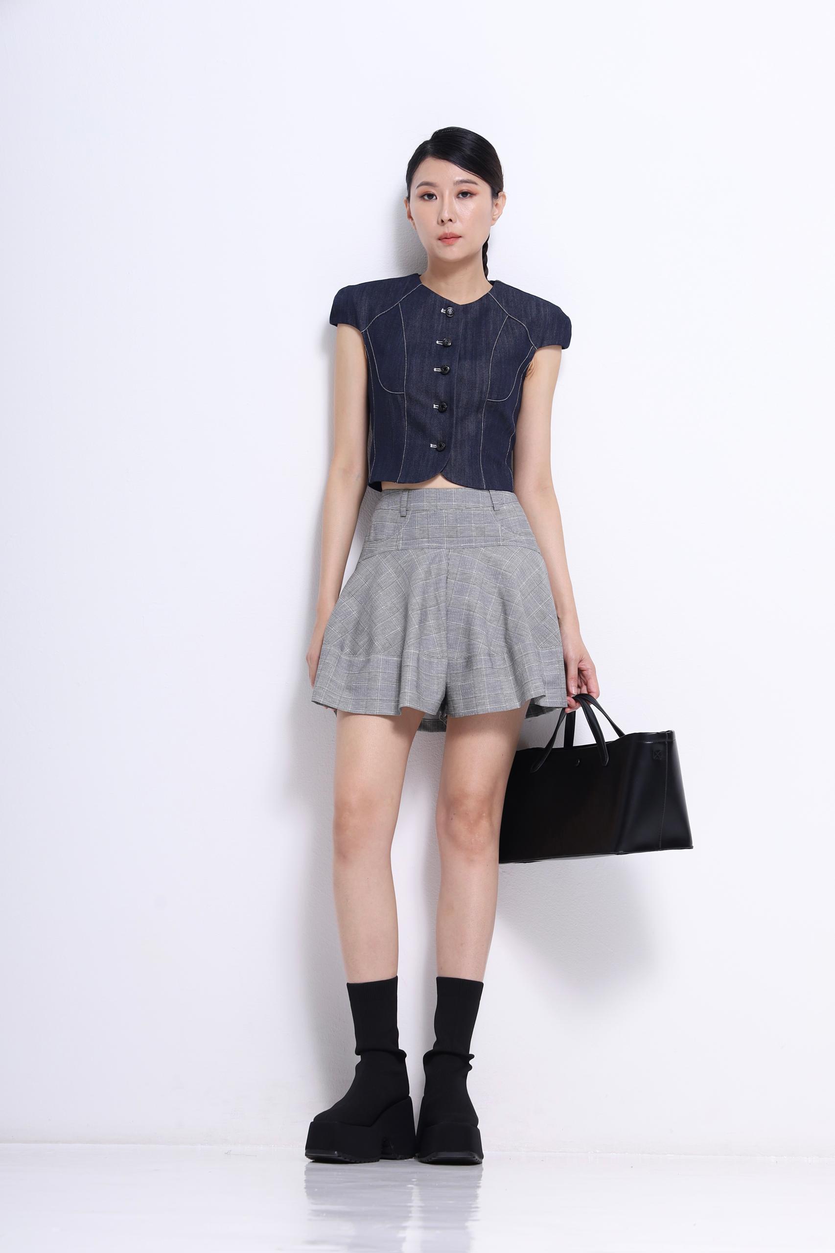 CB2691 BUTTON CAPE SLLV CROP BLOUSE