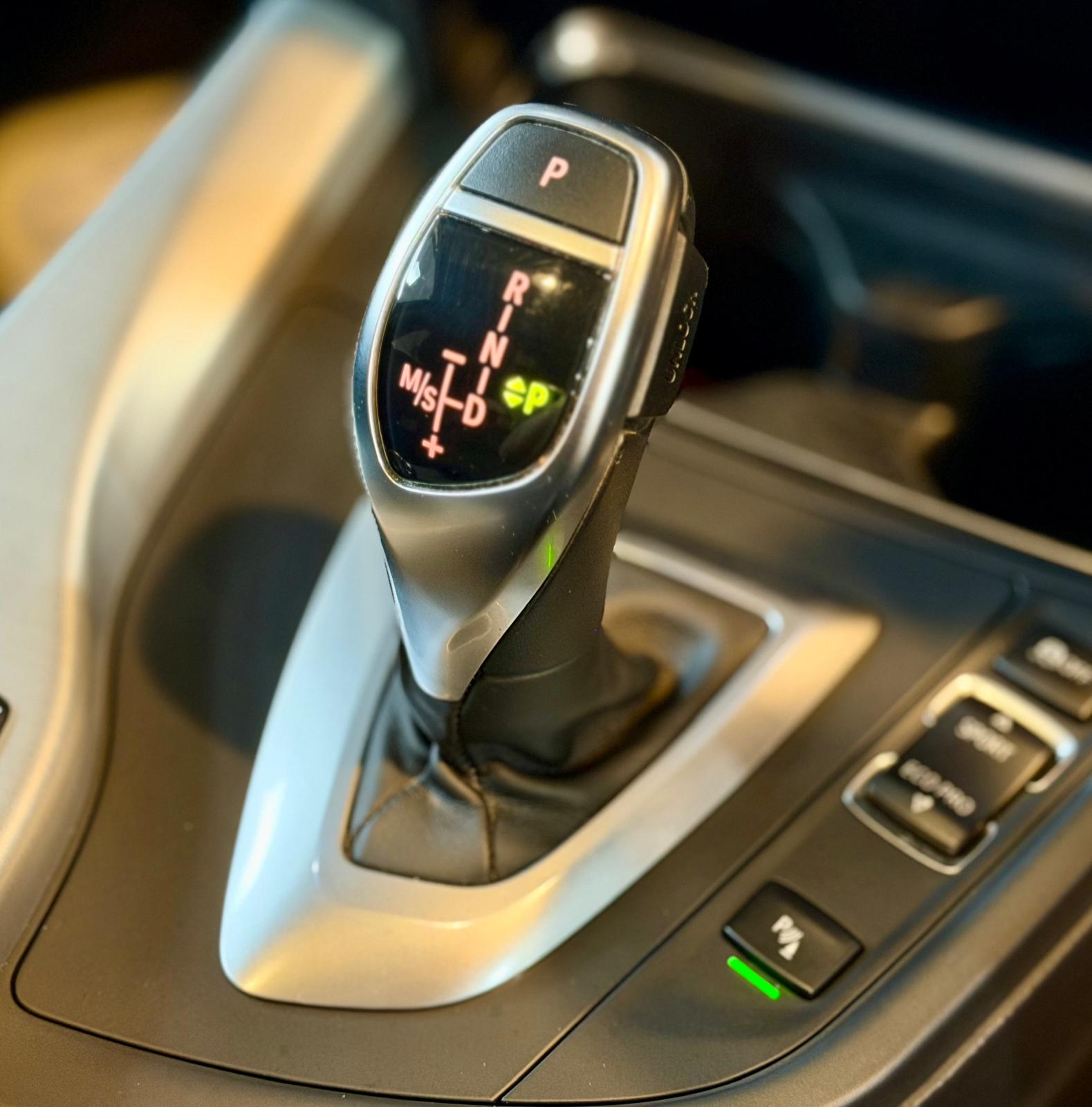 B.M.W. 320i Saloon Sport (F30) 2013