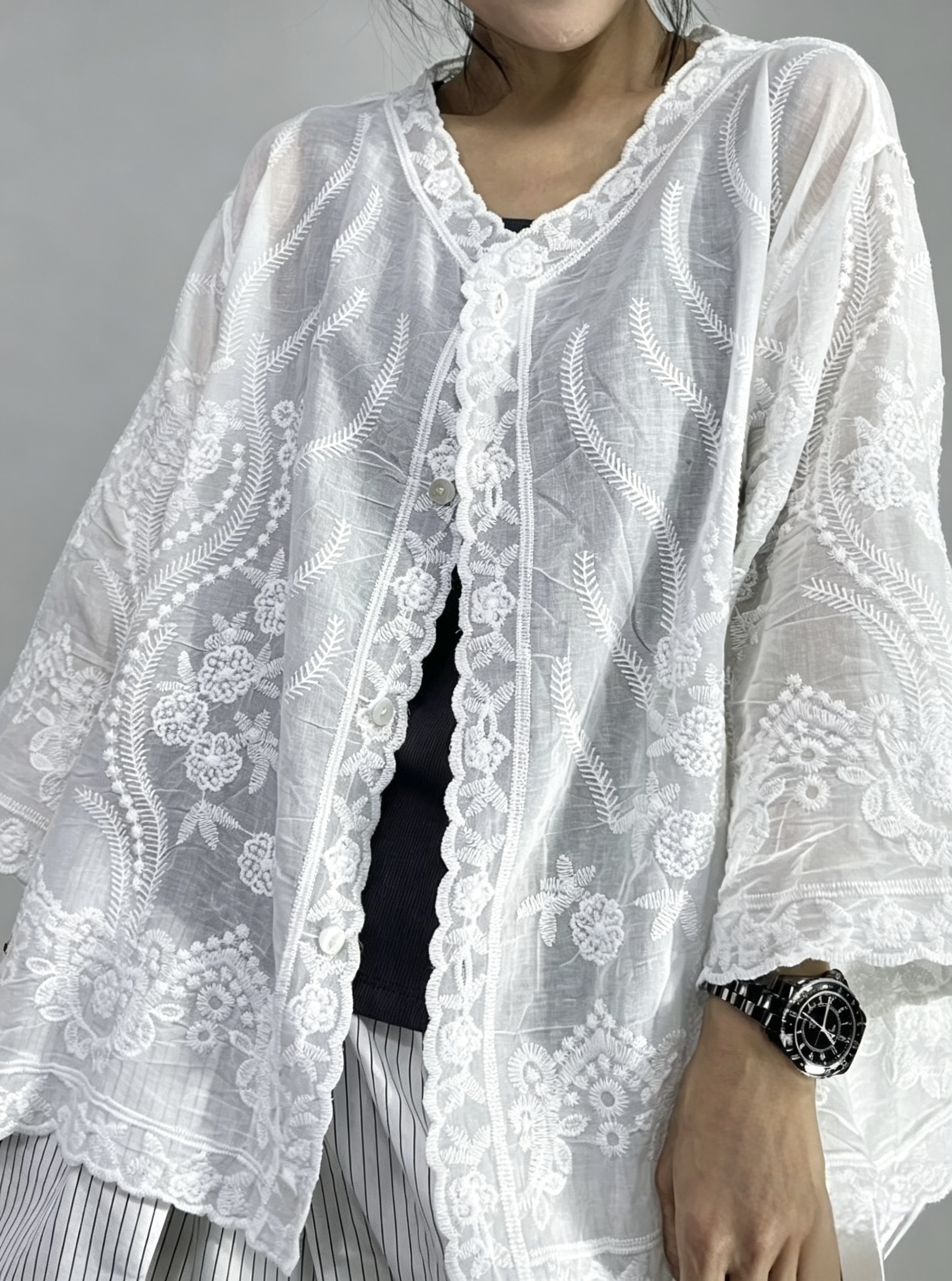 刺繡中袖薄外套