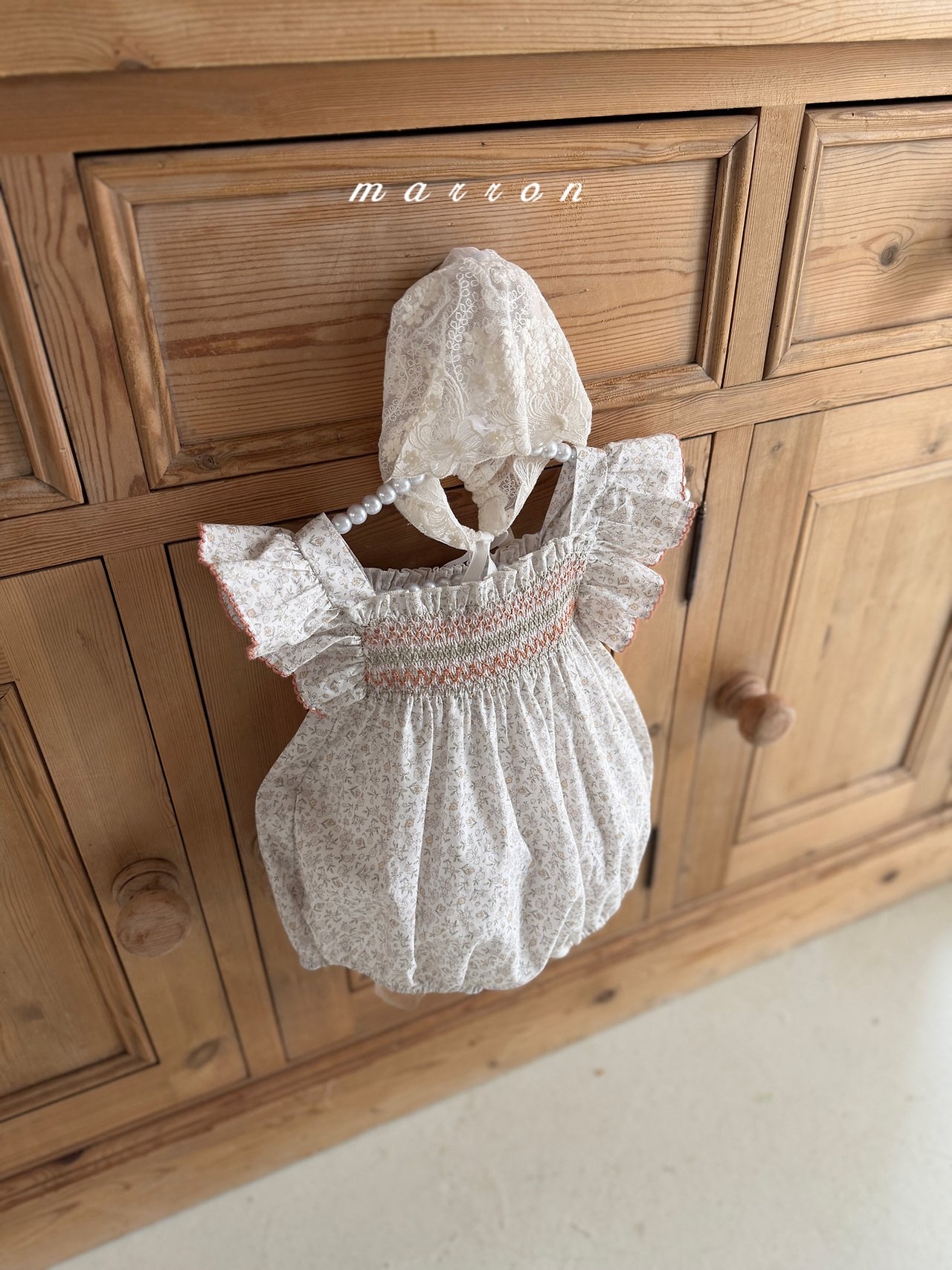 ☀️預訂 韓國直送☀️🇰🇷Marron兩色花卉荷葉袖背心包屁衣