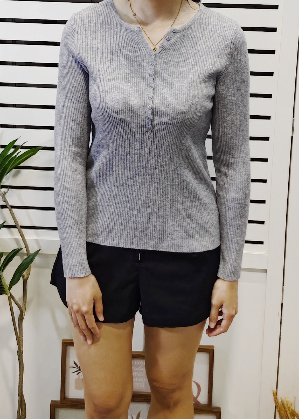 S1785 Henley Knitted Wear