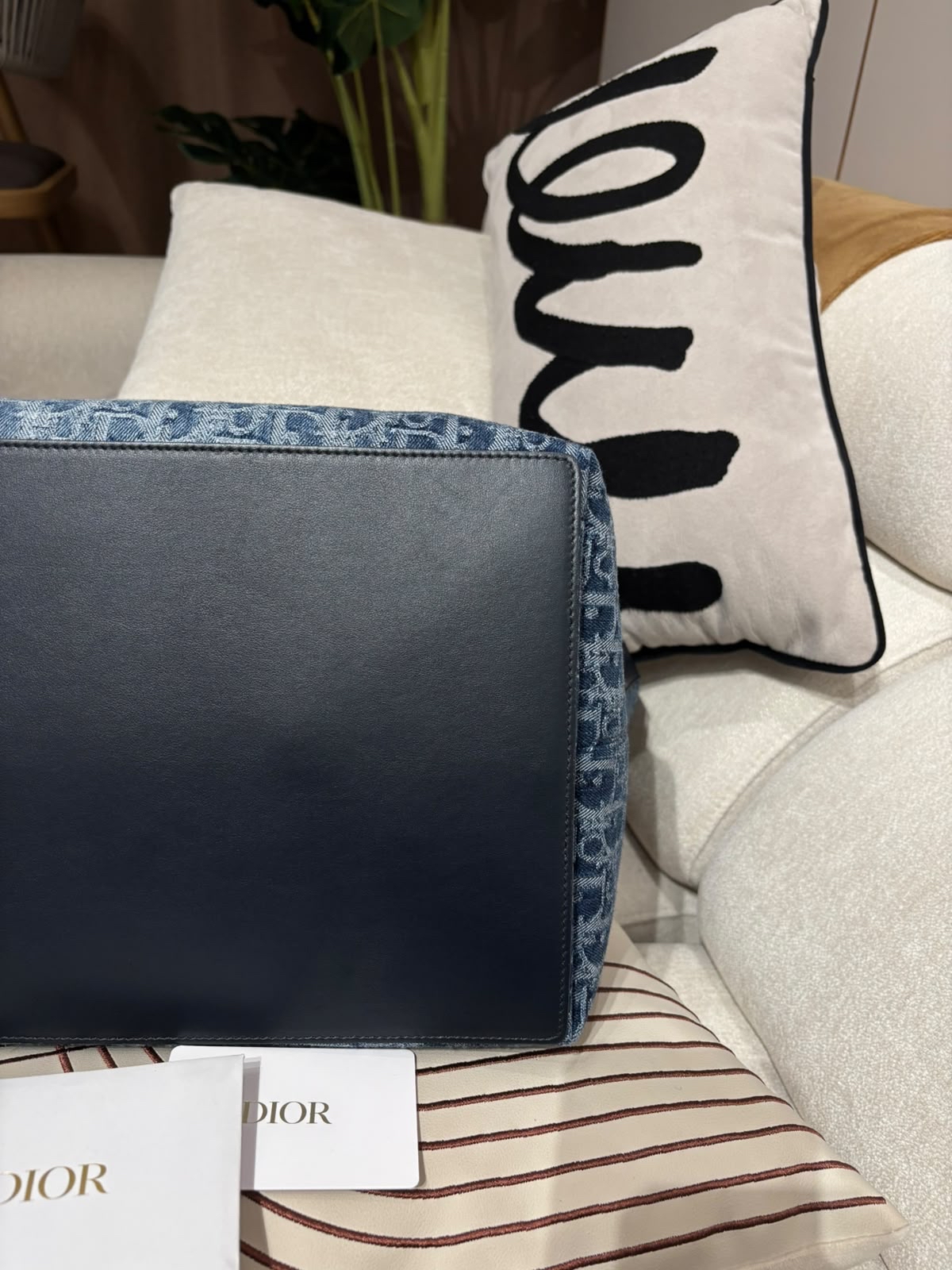 Dior Toujours 手袋 denim 牛仔布2way bag  100%Authentic, 98%new ✅certificate ✅dust bag