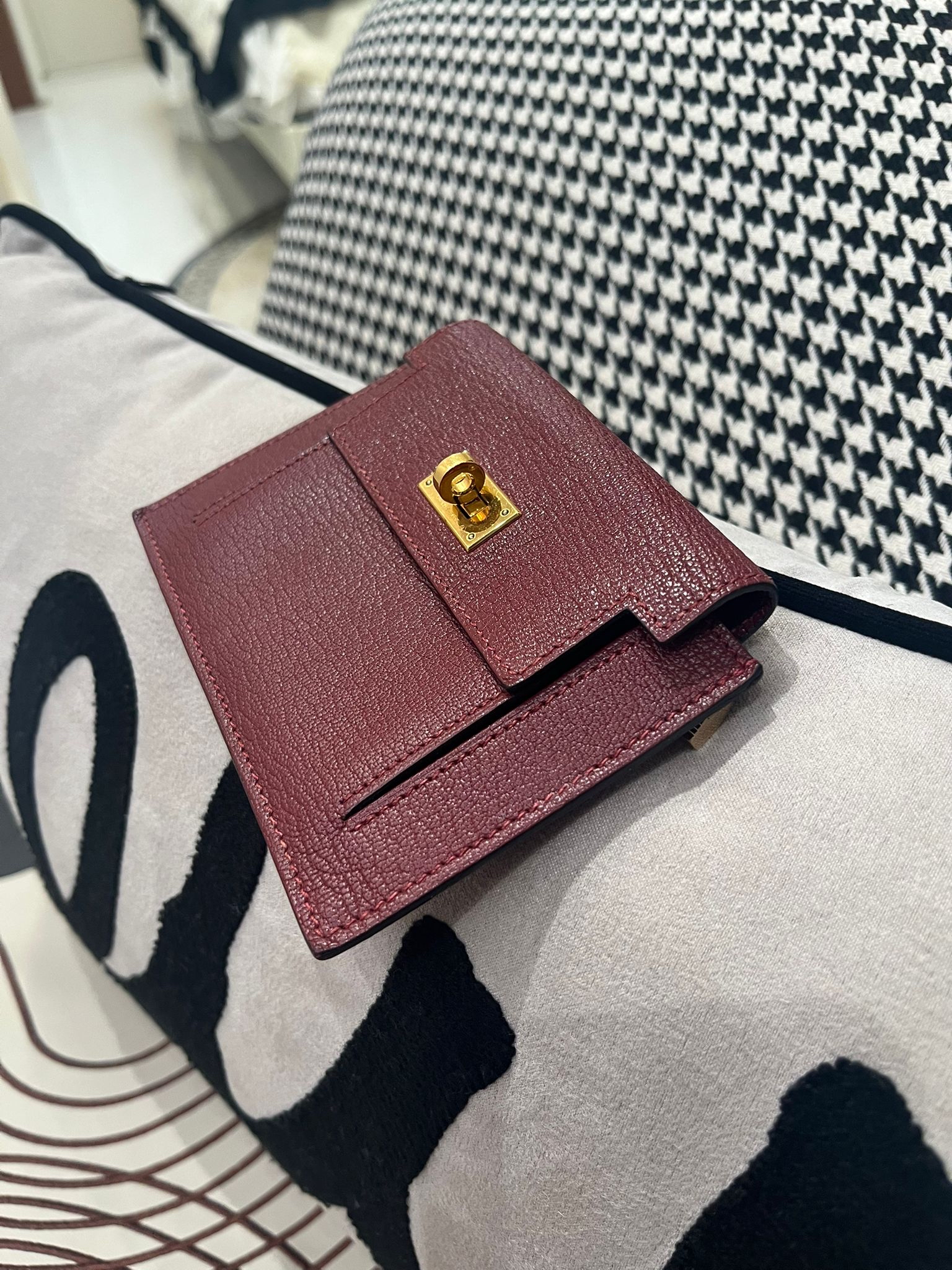 Hermes Kelly pocket Stamp Y 100%Authentic, 95%New