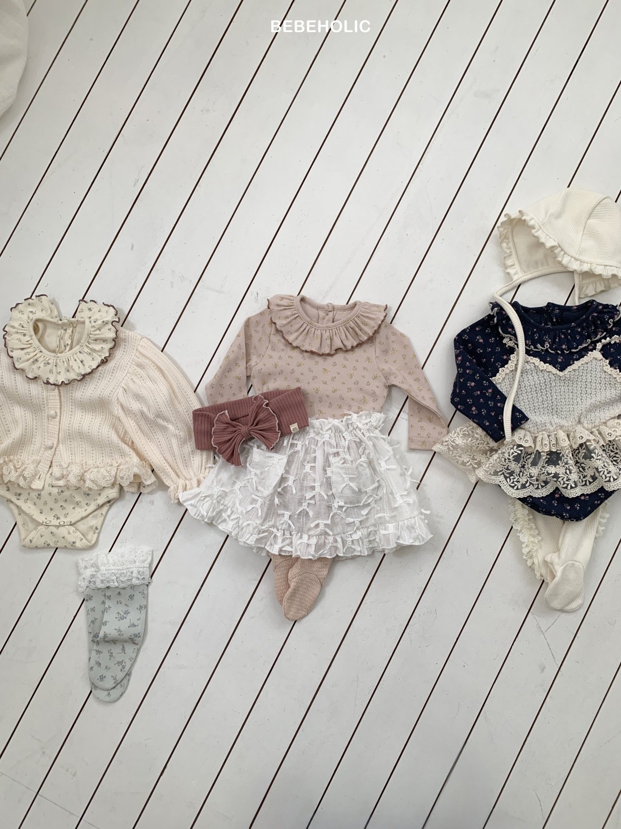 🌸預訂 韓國直送🌸🇰🇷BEBEHOLIC三色碎花荷葉領長袖包屁衣