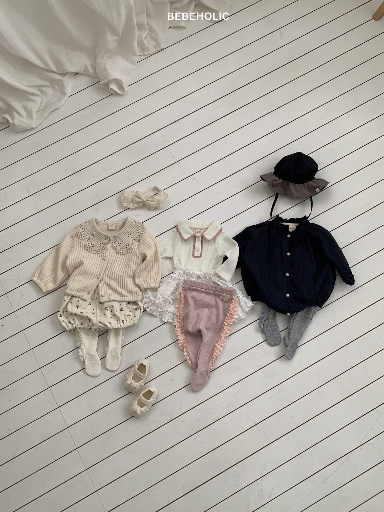 🌸預訂 韓國直送🌸🇰🇷BEBEHOLIC三色蕾絲花邊包腳褲