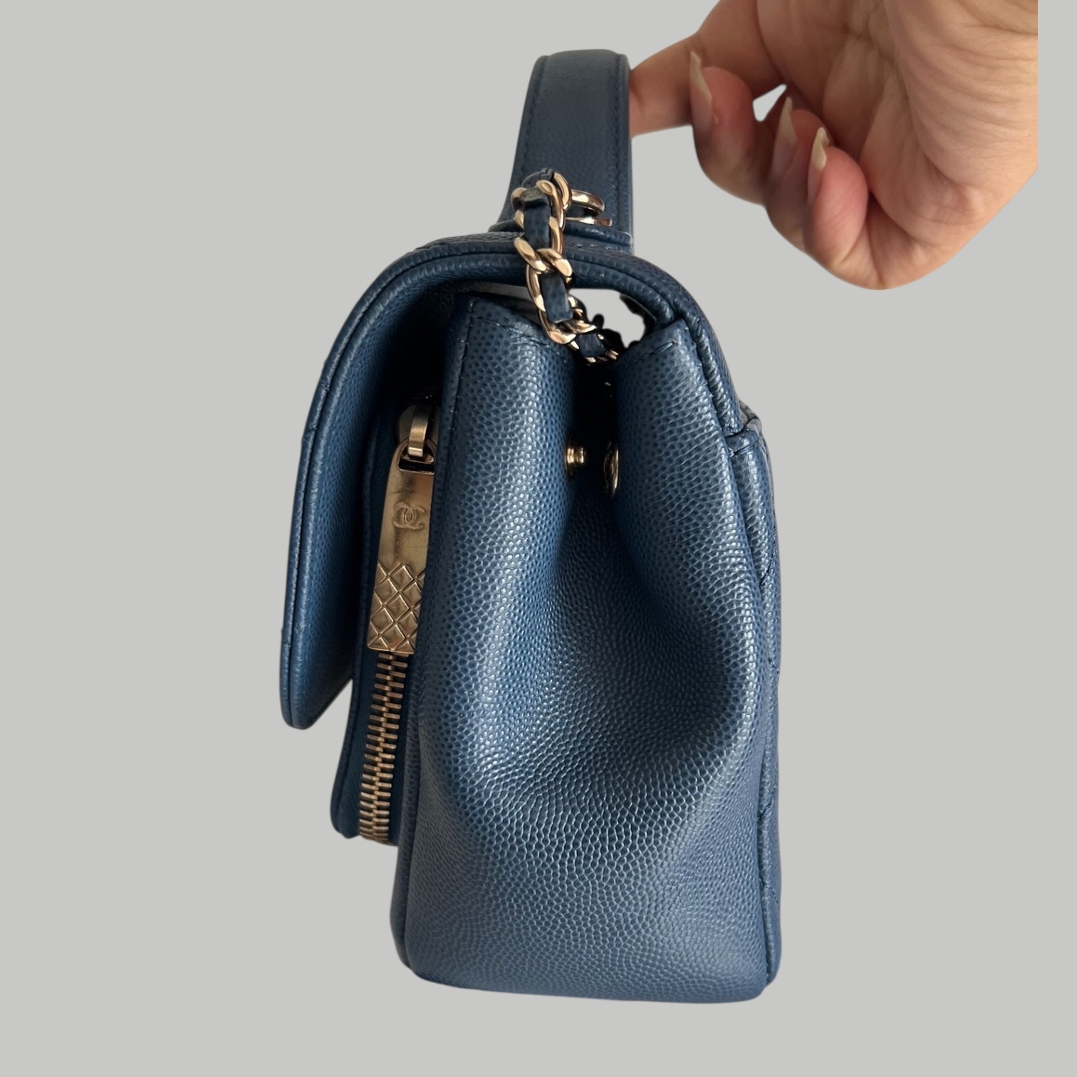 Chanel Business affinity 19cm 郵差包