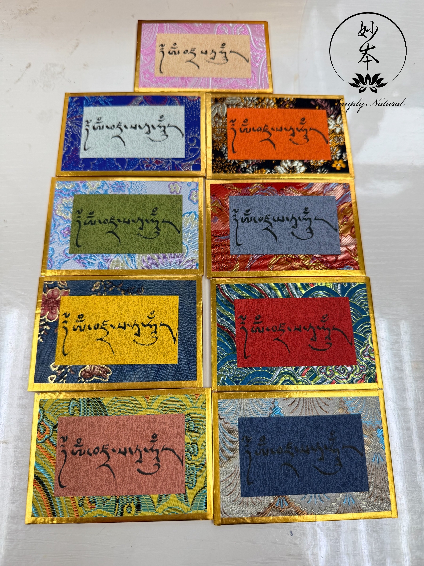 義賣品：迷你（金剛薩埵咒）喇嘛親筆咭（8.5cm*5.9cm）隨機顏色發貨