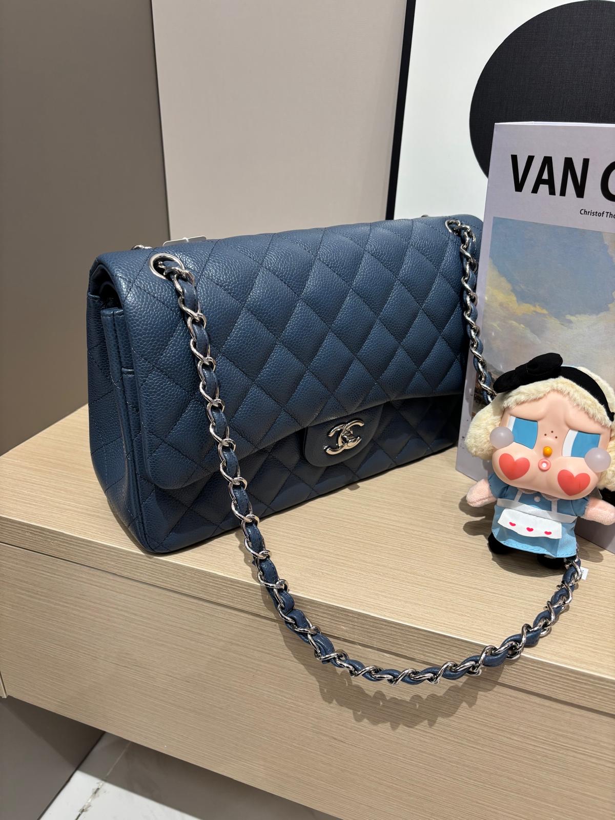 Chanel classic flap 30cm jumbo A58600荔枝牛皮銀扣,100%Authentic ,98%new ✅CARD✅塵袋✅box