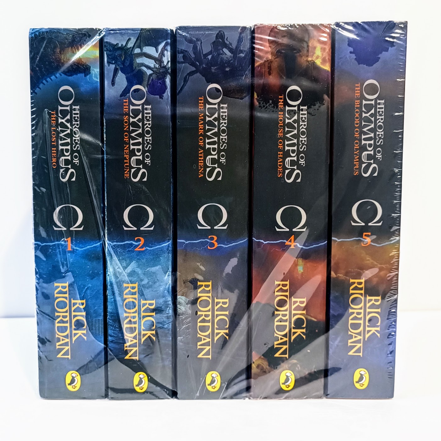 Heroes of Olympus Complete Collection 5 Books | The Lost Hero/The Son of Neptune/The Mark of Athena/The Blood of Olympus by Rick Riordan   | 波西傑克森第二季奧林匹斯英雄系列 B133  