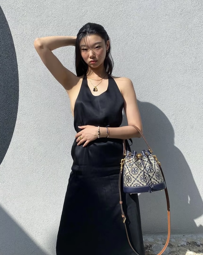 $388,👜 TB老花水桶包（中號）👜