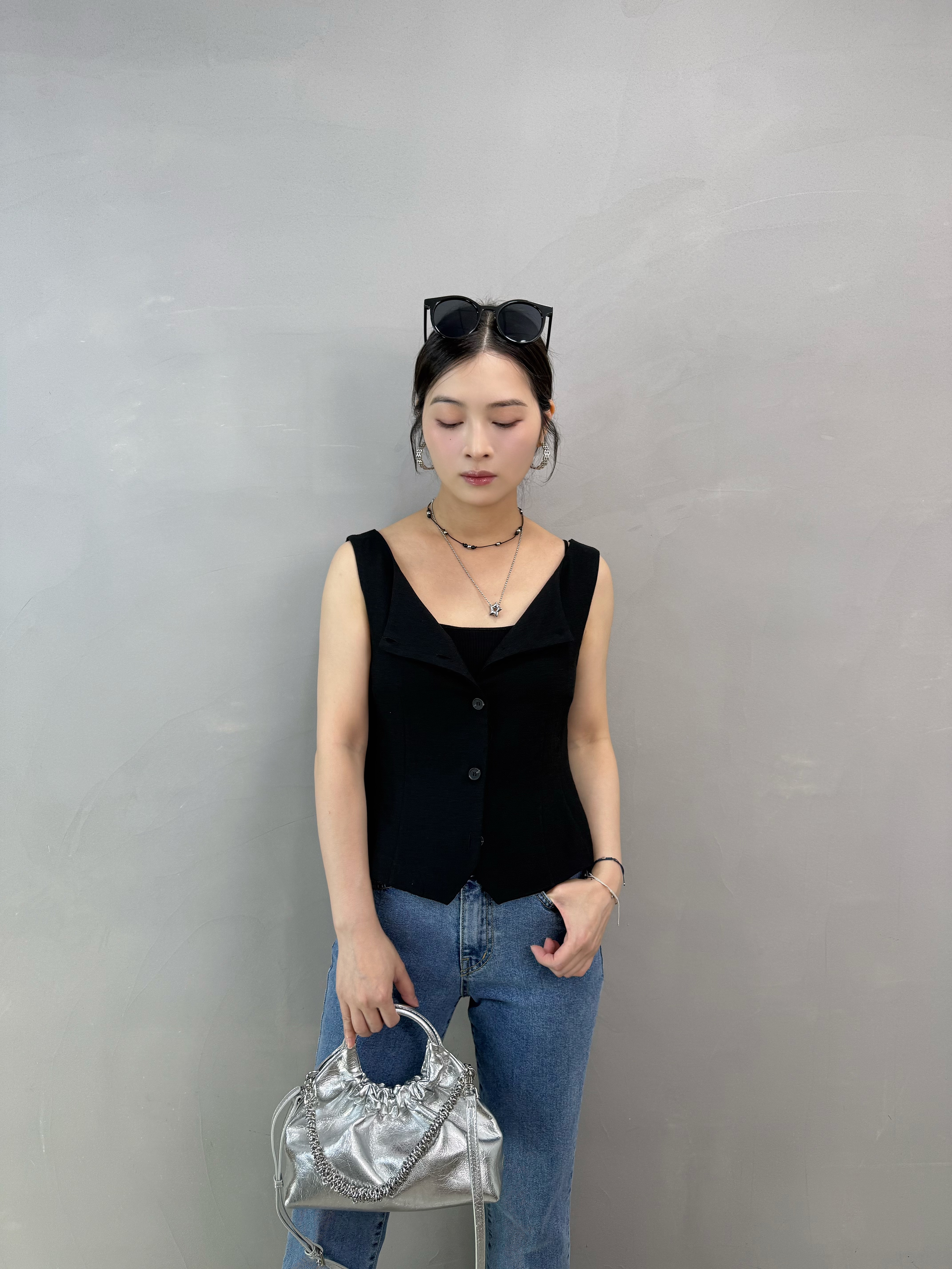 V60 露背背心外套