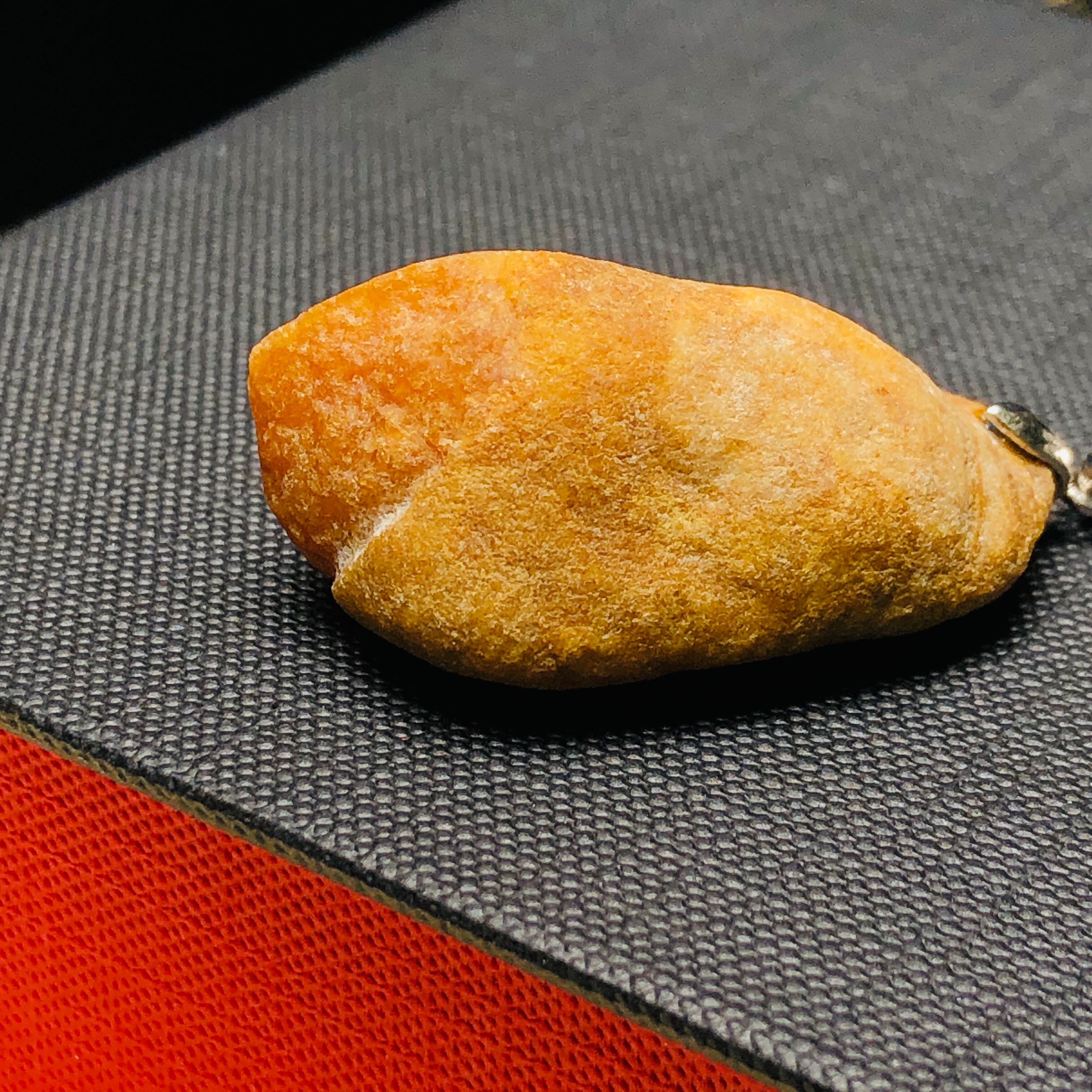 翡色原石吊墜 #B08805 