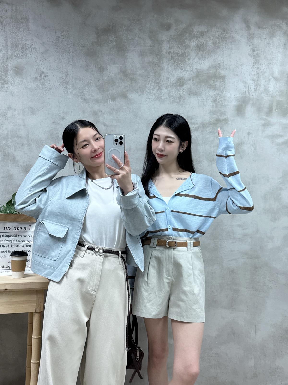 E08 橫間薄線外套