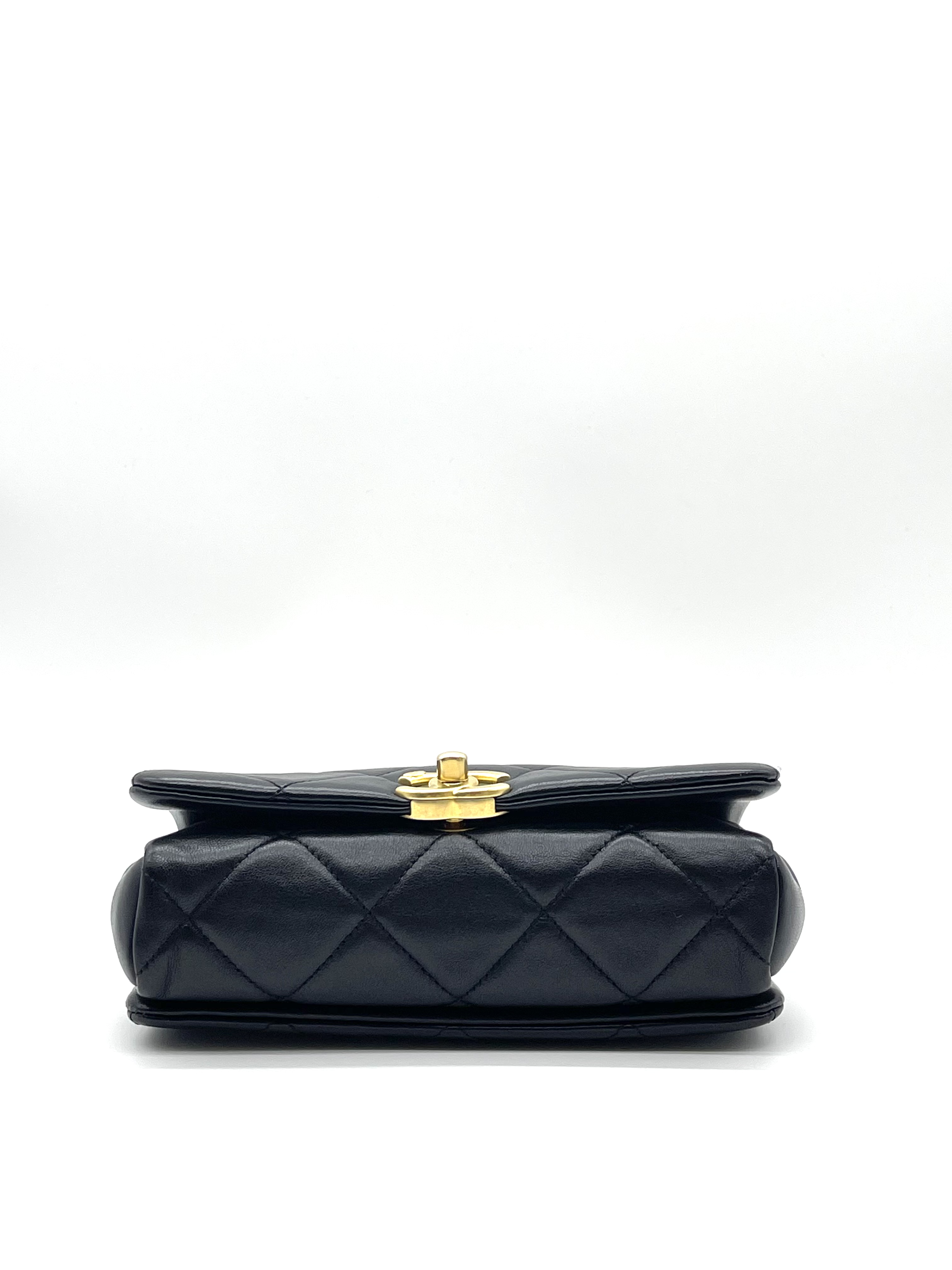Pre-owned Chanel24s mini flap bag / Product Code: 26031420