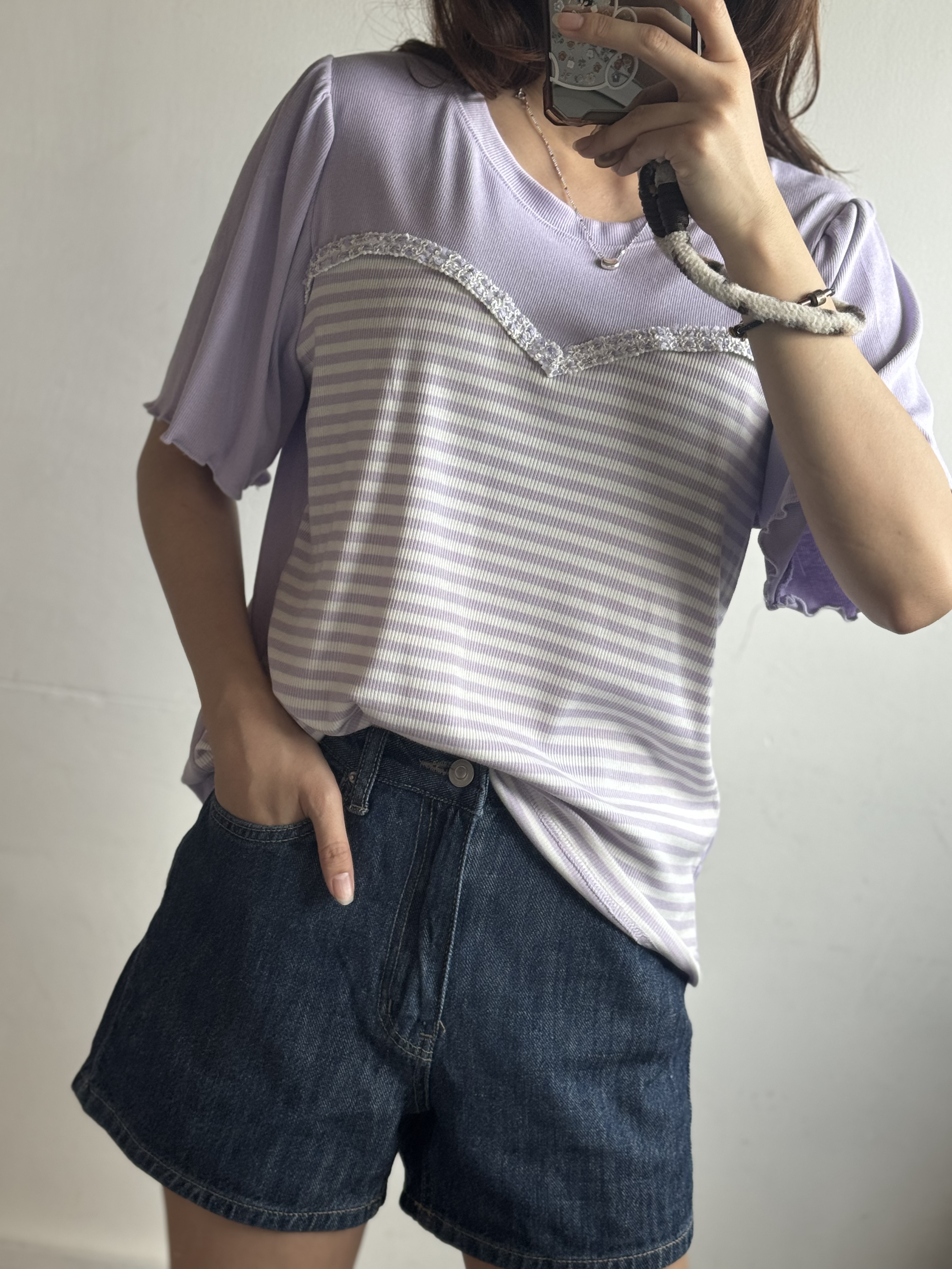 特價 心形胸間條top