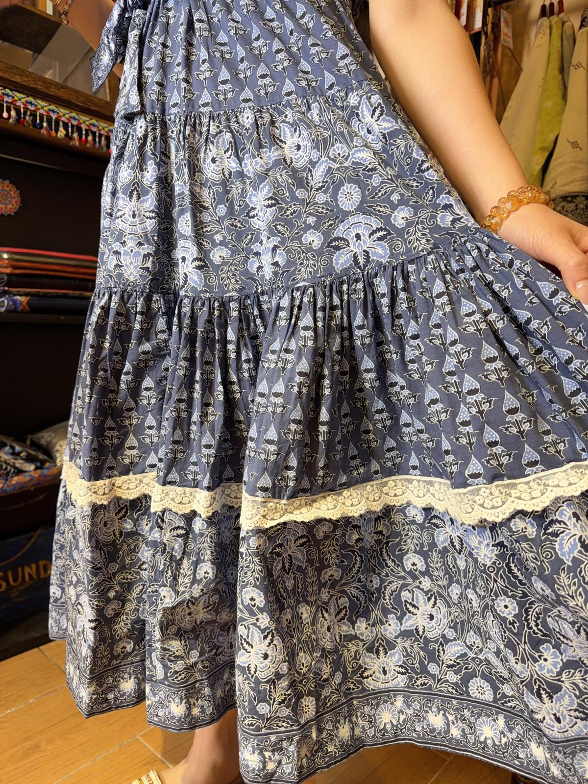 1641 Blue Mix Layers with Lace Edge Sleevless OP 41"