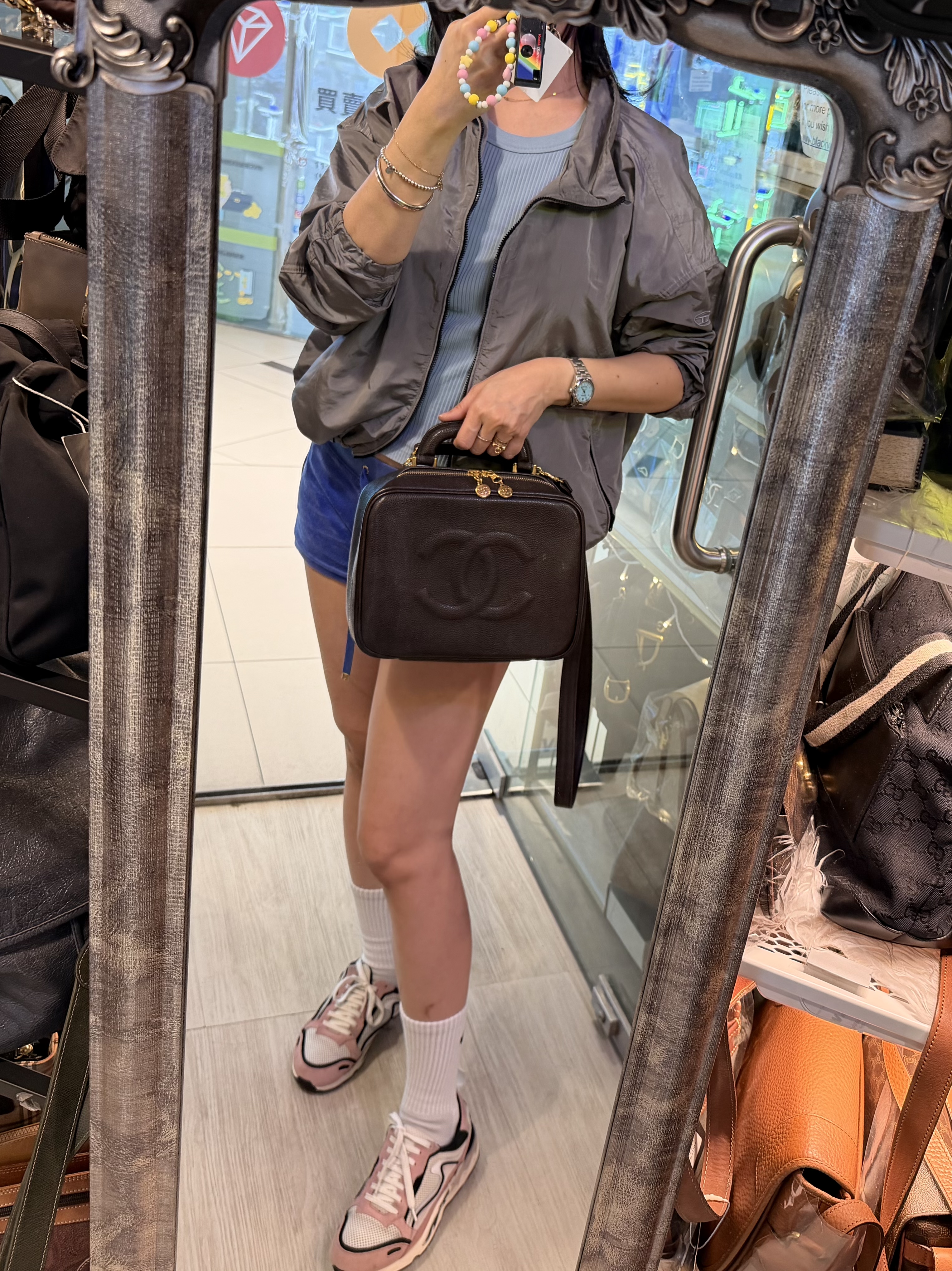 Vintage chanel cc vanity case brown caviar  