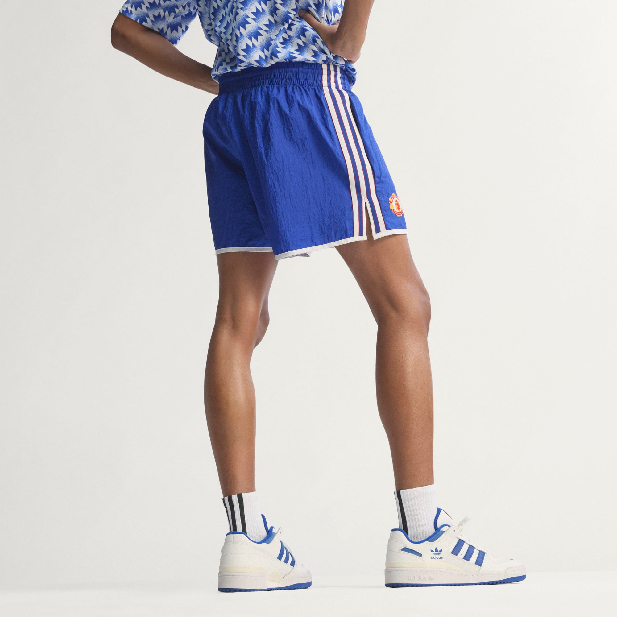 經典休閒美學 ⚽ Adidas Originals Manchester United 曼聯 1991/92 復古運動短褲 JD5816