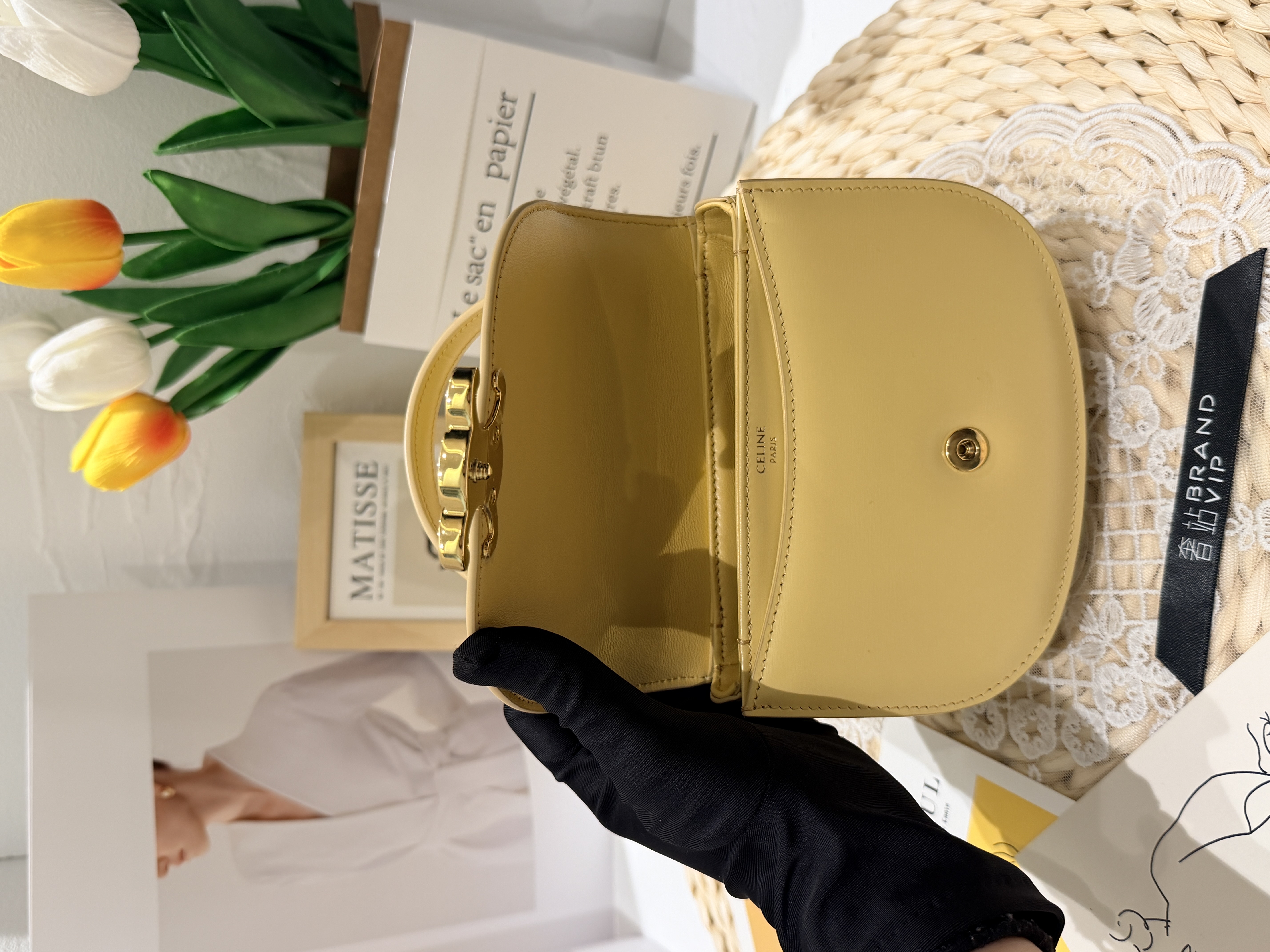 Celine Mini Besace Clea