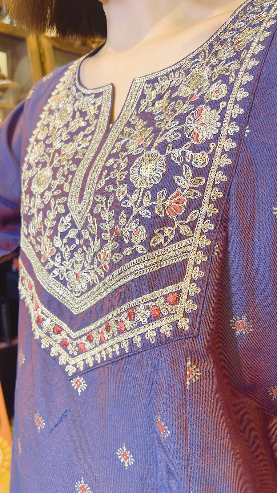 Violet Purple Haert Shape-Collar OP 44" #1013