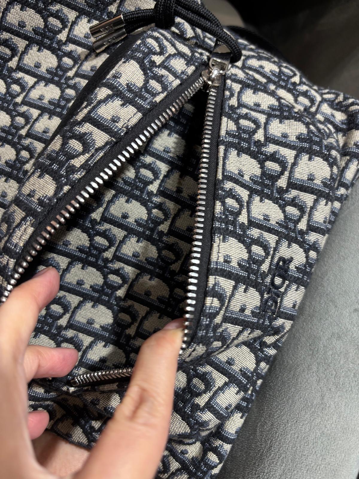 Christian Dior Oblique backpack 100%Authentic, 98%New  ✅證書✅Dust bag 