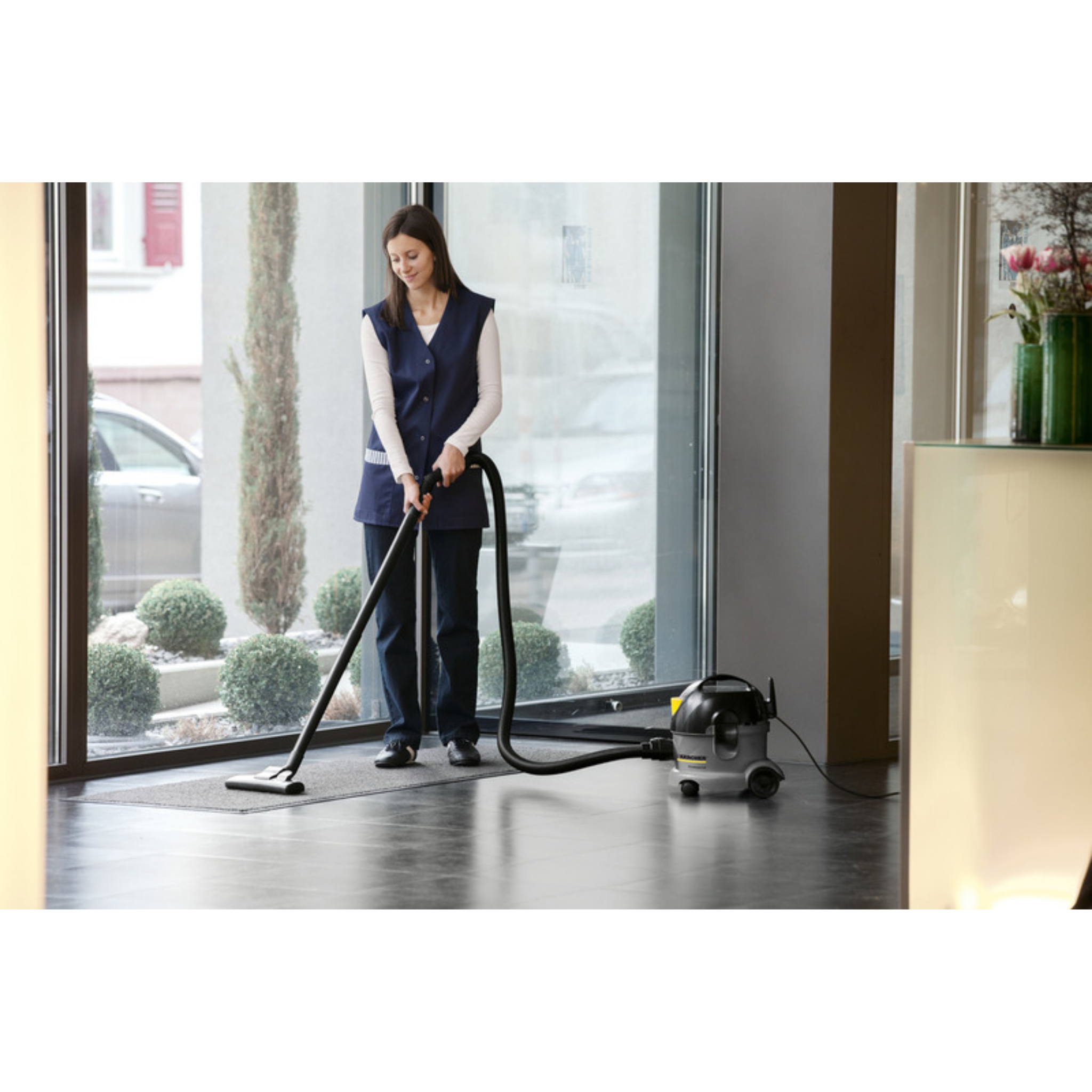 Karcher T 8/1 Classic Dry Vacuum Cleaner (T 8/1)