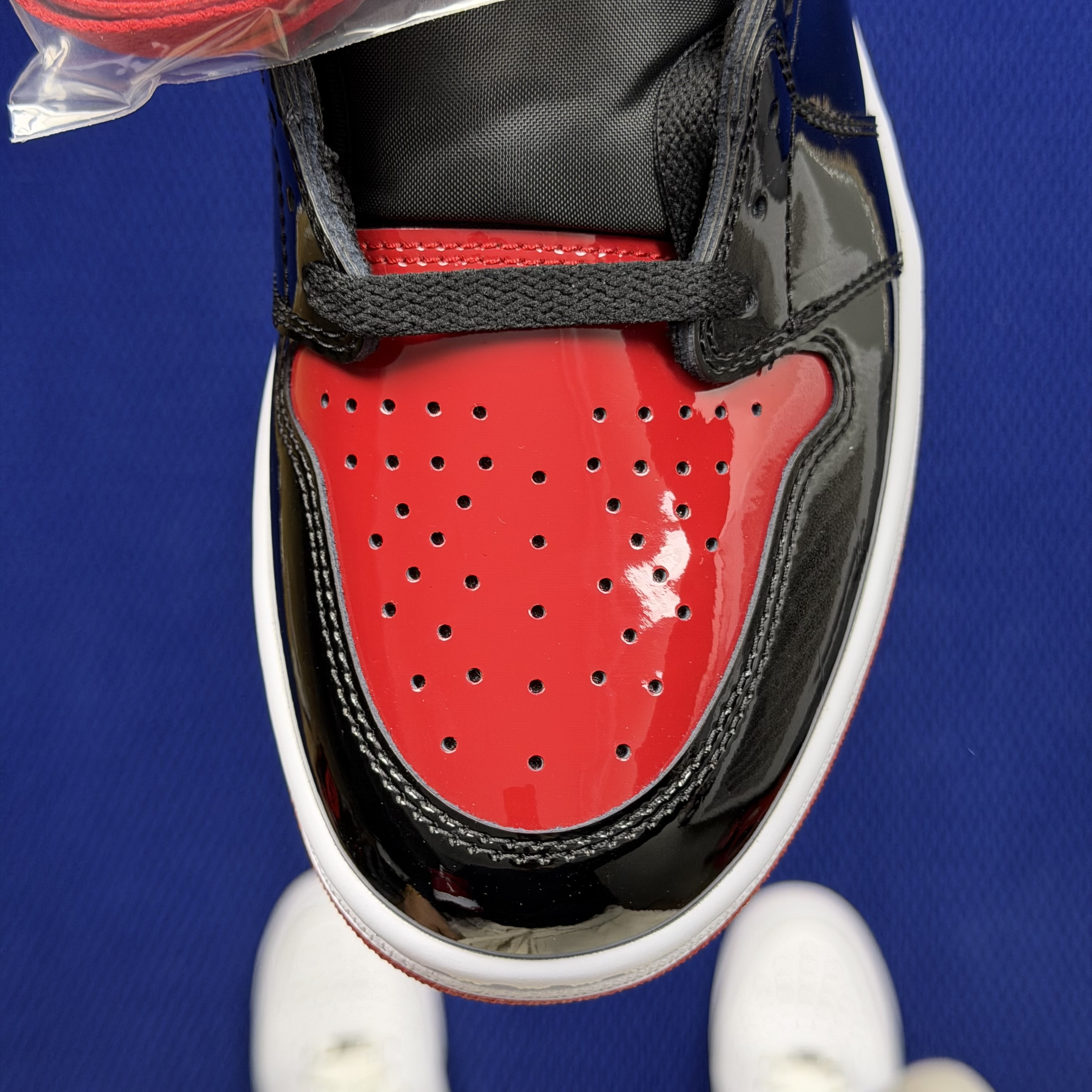 Nike Air Jordan 1 Retro High OG Patent Bred 555088-063