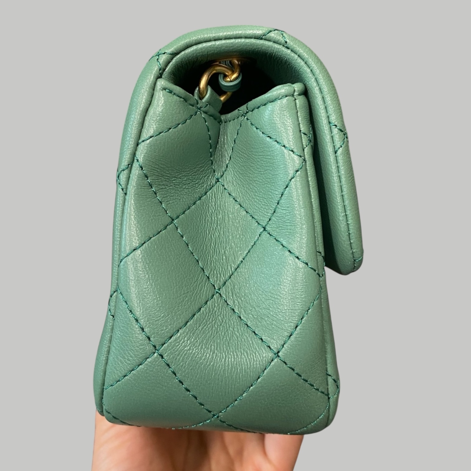 Chanel Lambskin 金球