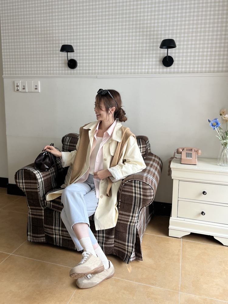 Stripe-Lined Relaxed Trench Coat (Cream)