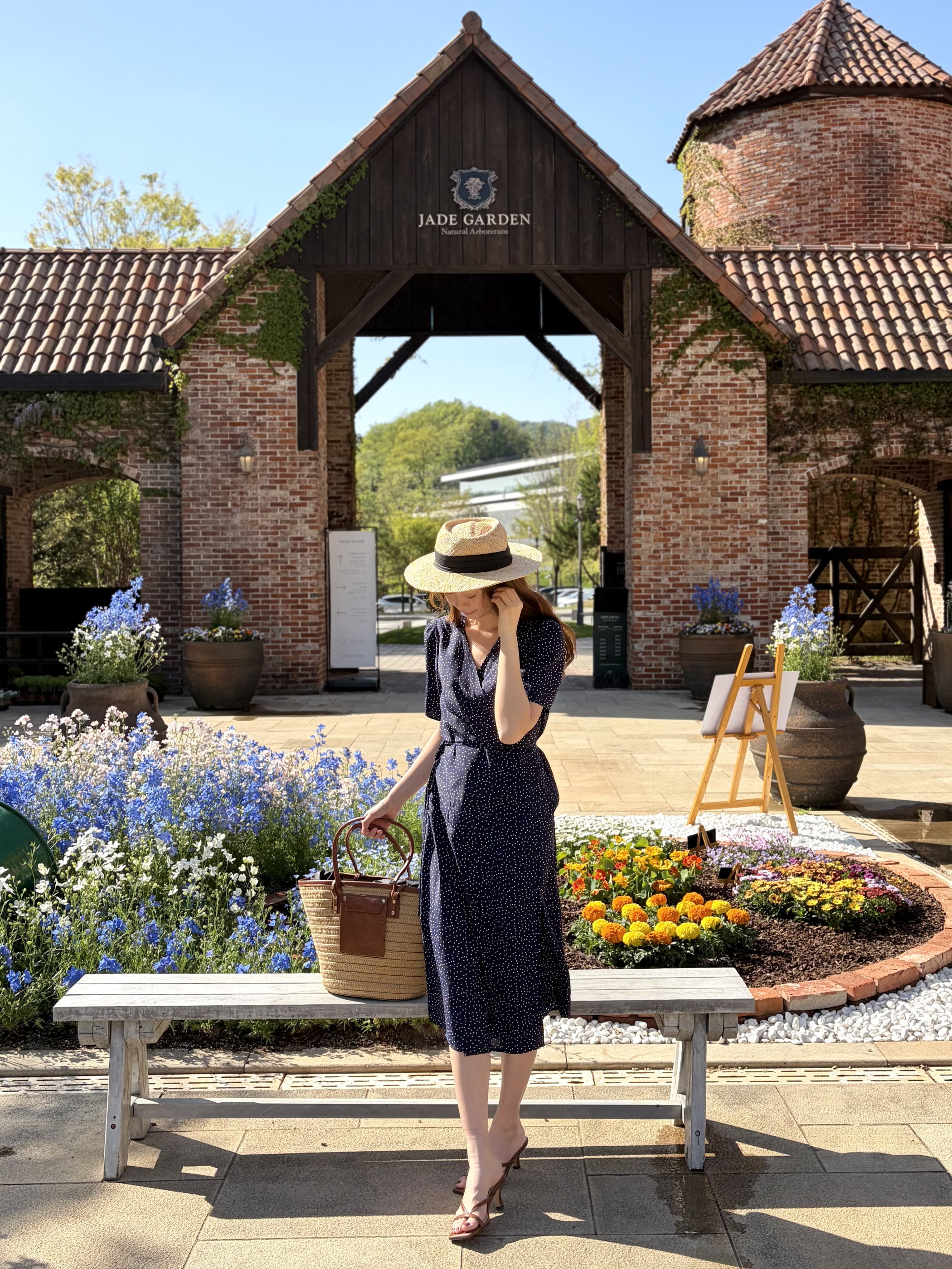 [限量!!] Isa Dotted Wrap Dress