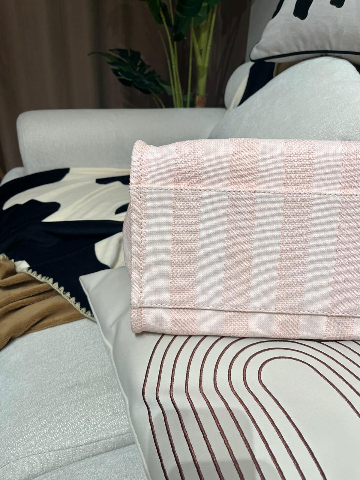 Chanel DEAUVILLE tote handle 100%Authentic,98%new ✅專門店收據✅29 card✅dust bag